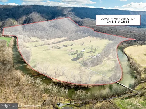 2296 Riverview Drive, Toms Brook, VA MLS: VASH2010986