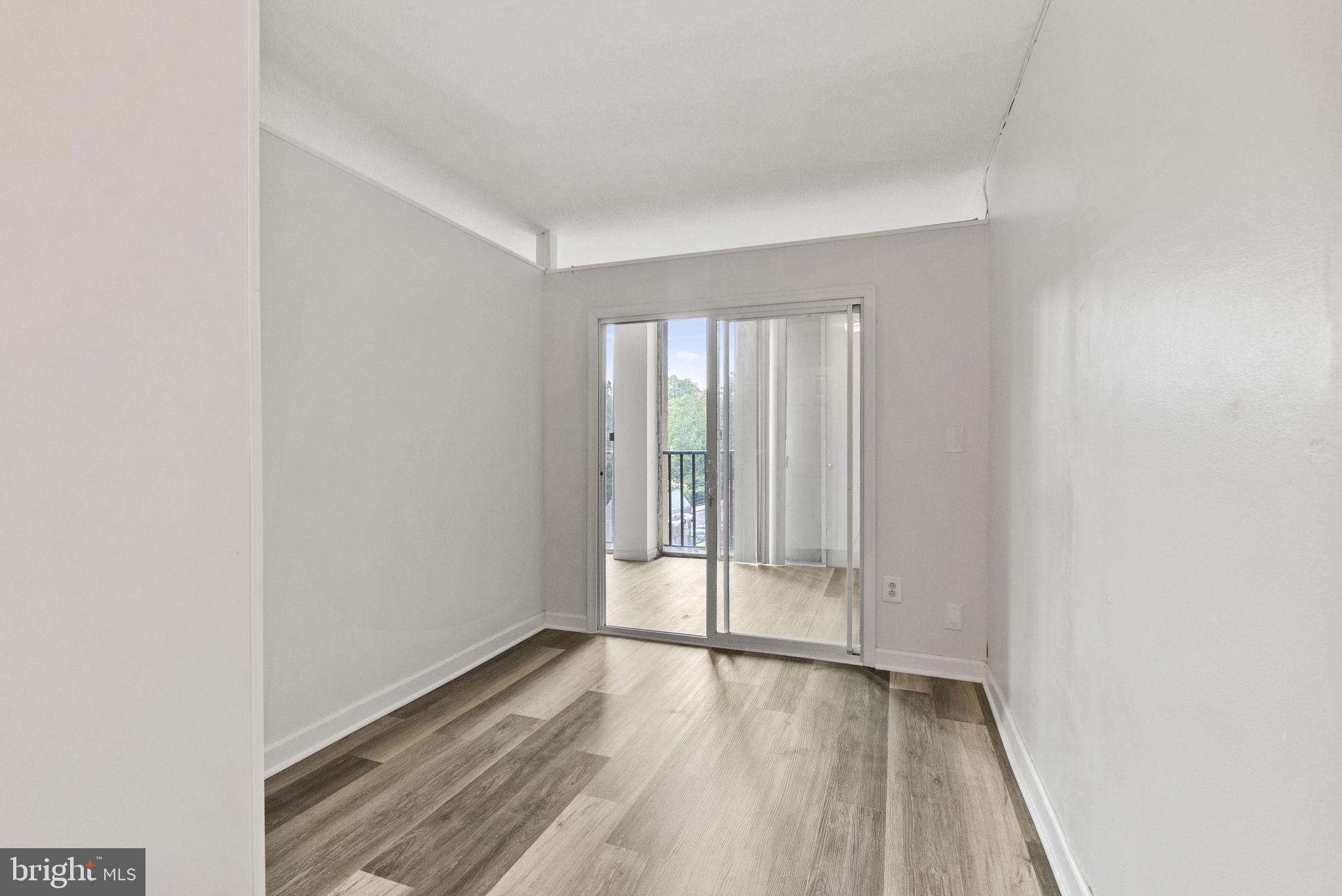 THE CARLTON - Residential