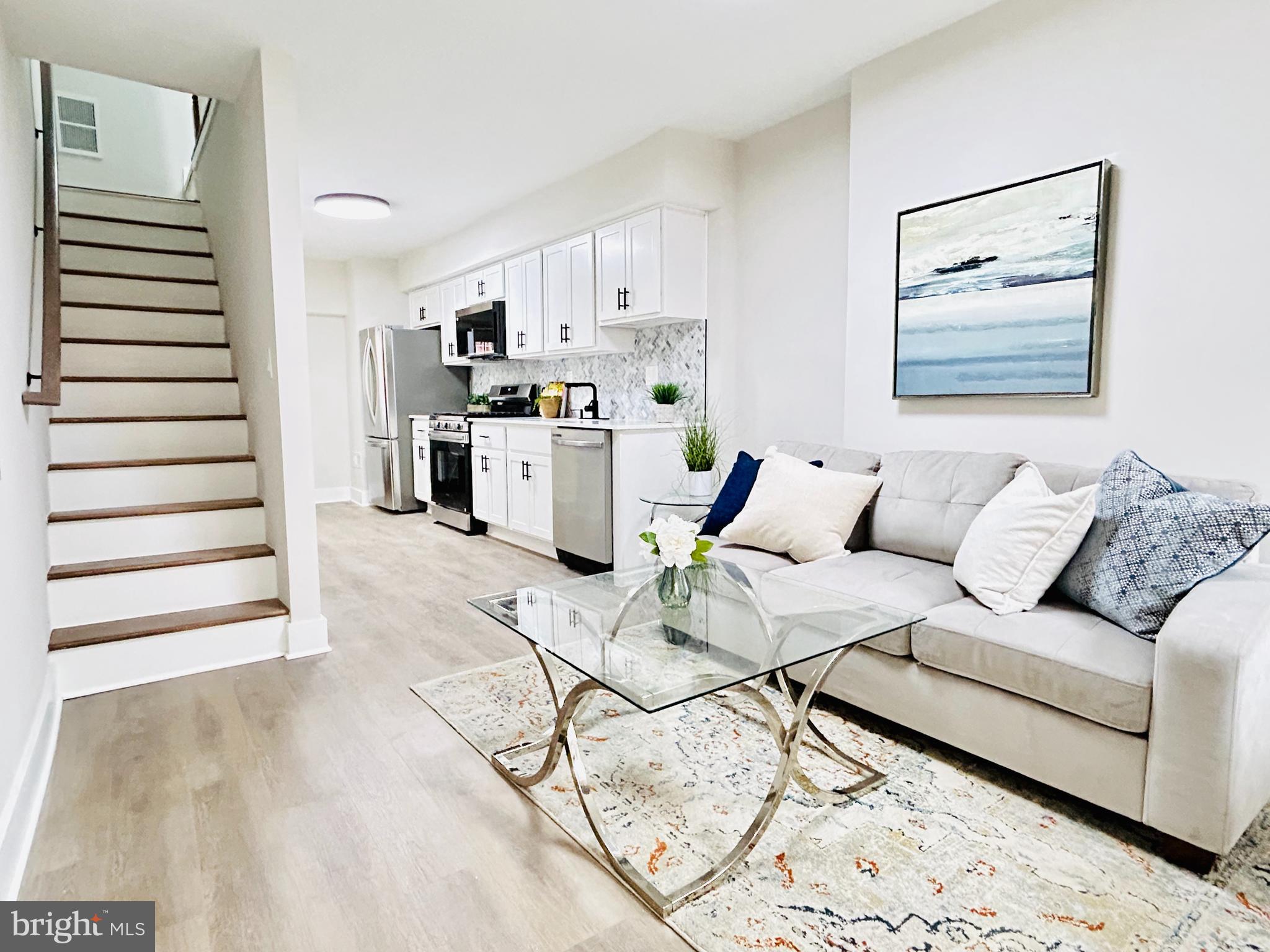 HIGHLANDTOWN - Residential