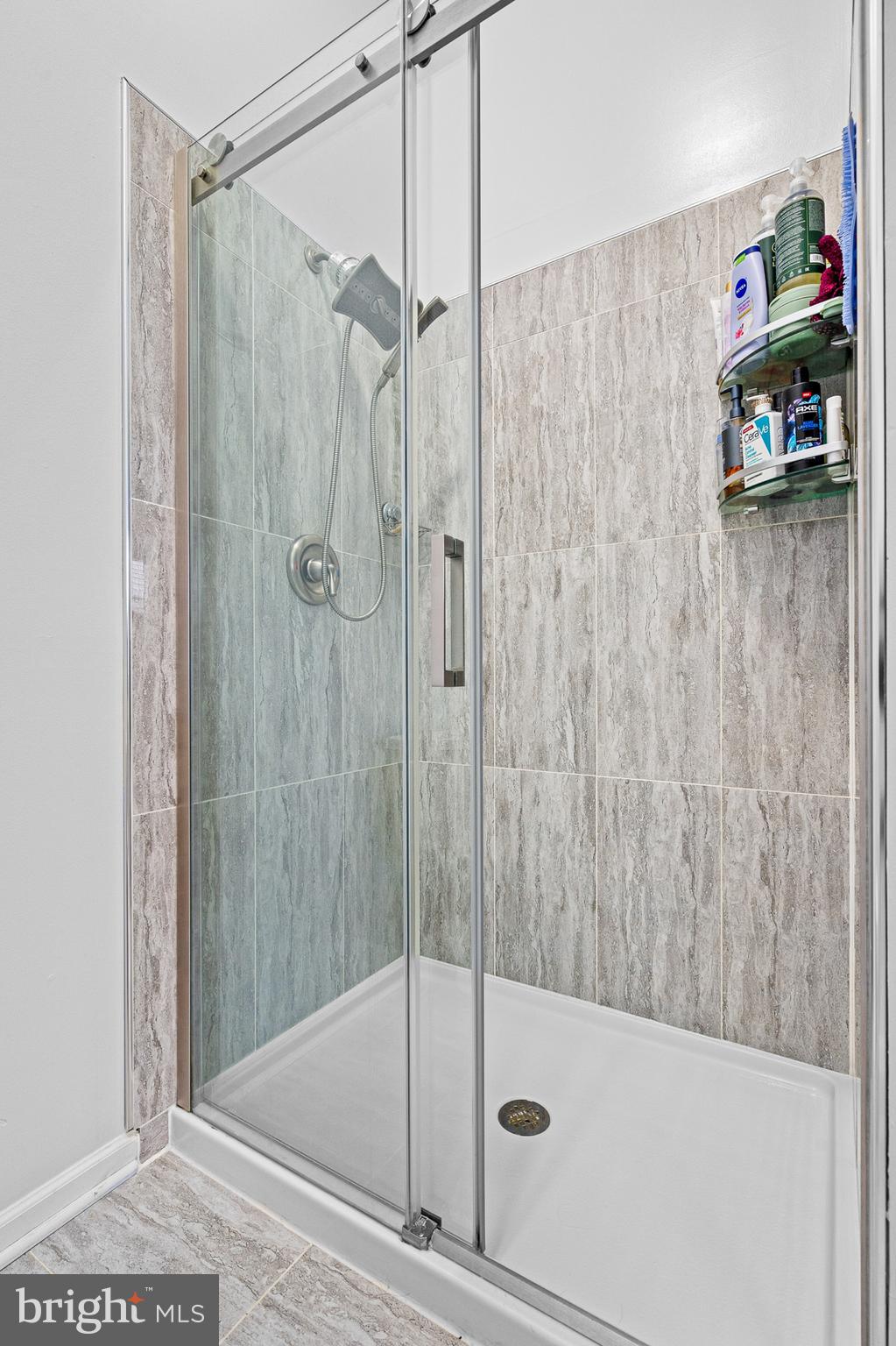 EAGLES LANDING - Residential Lease