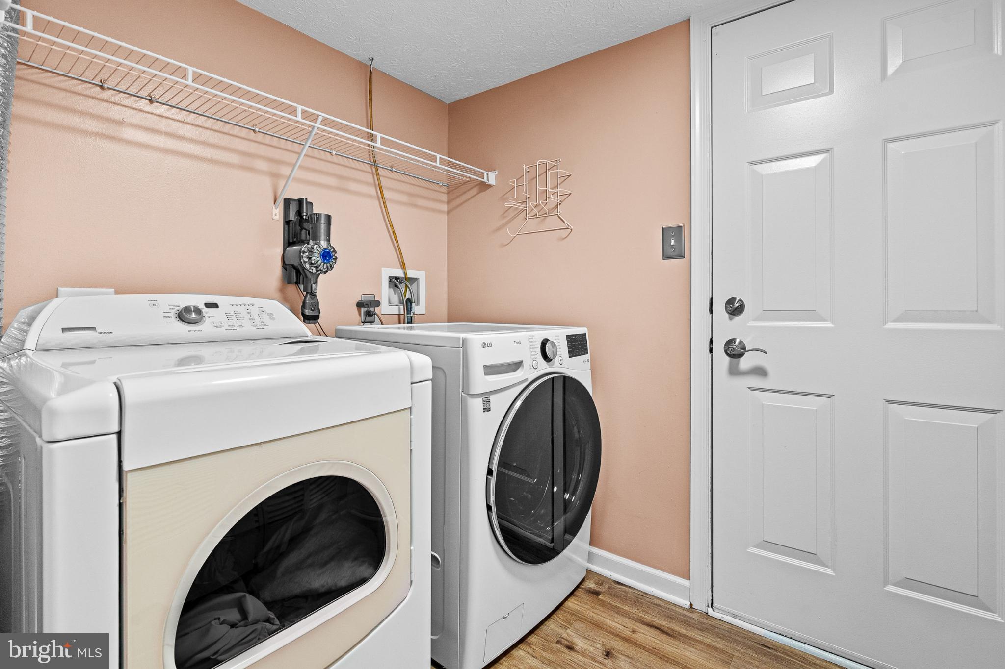 EAGLES LANDING - Residential Lease