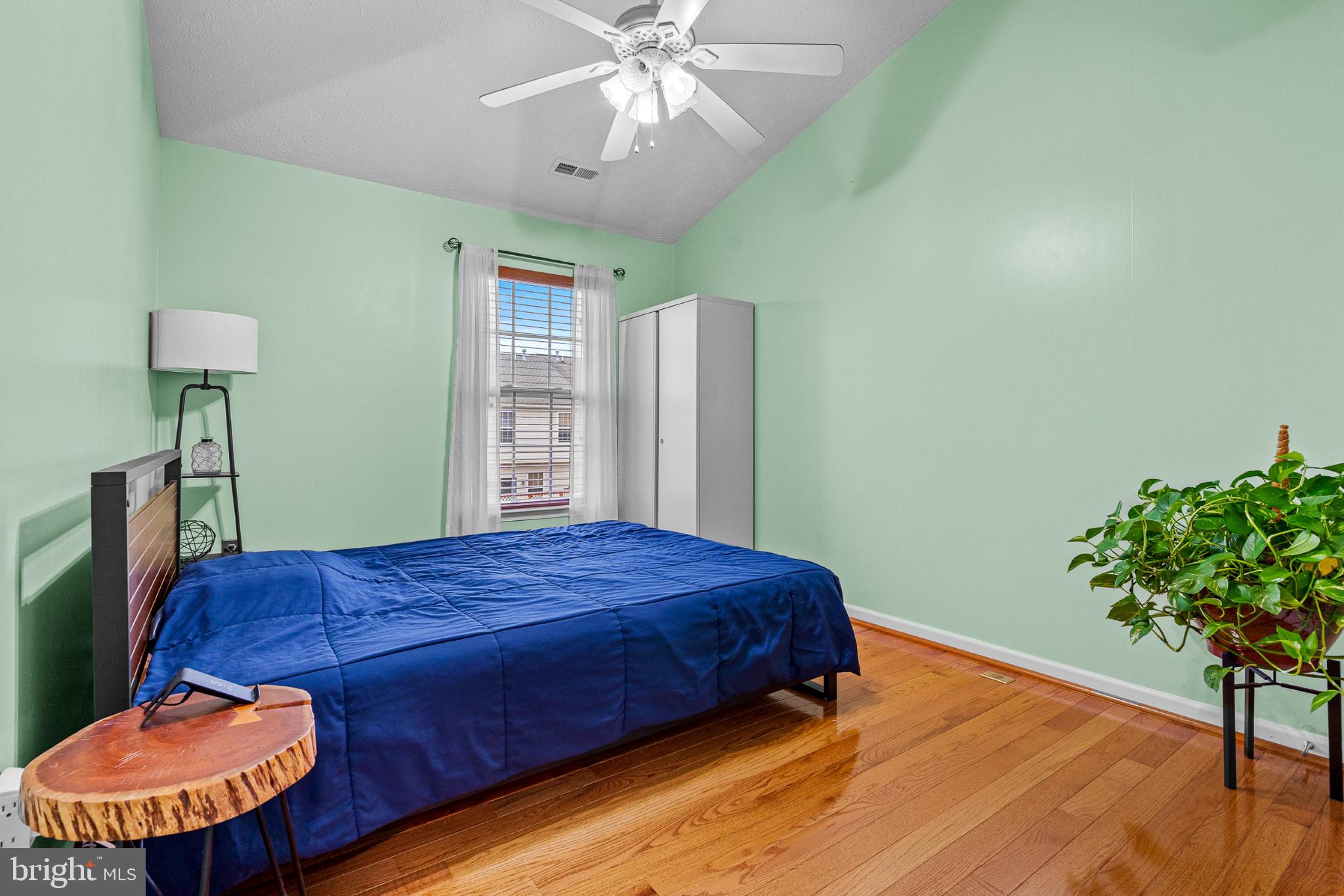 EAGLES LANDING - Residential Lease