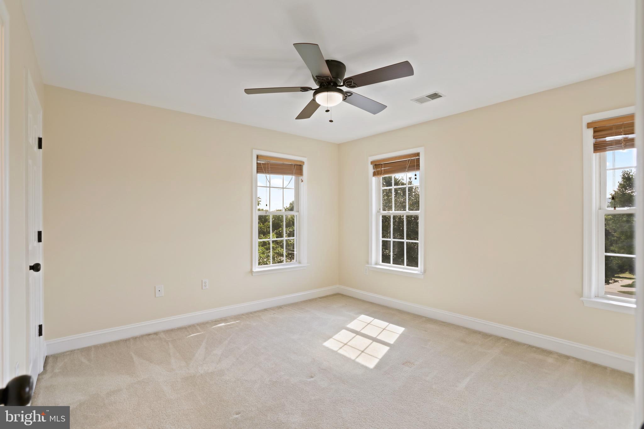 EASTLAND - Residential