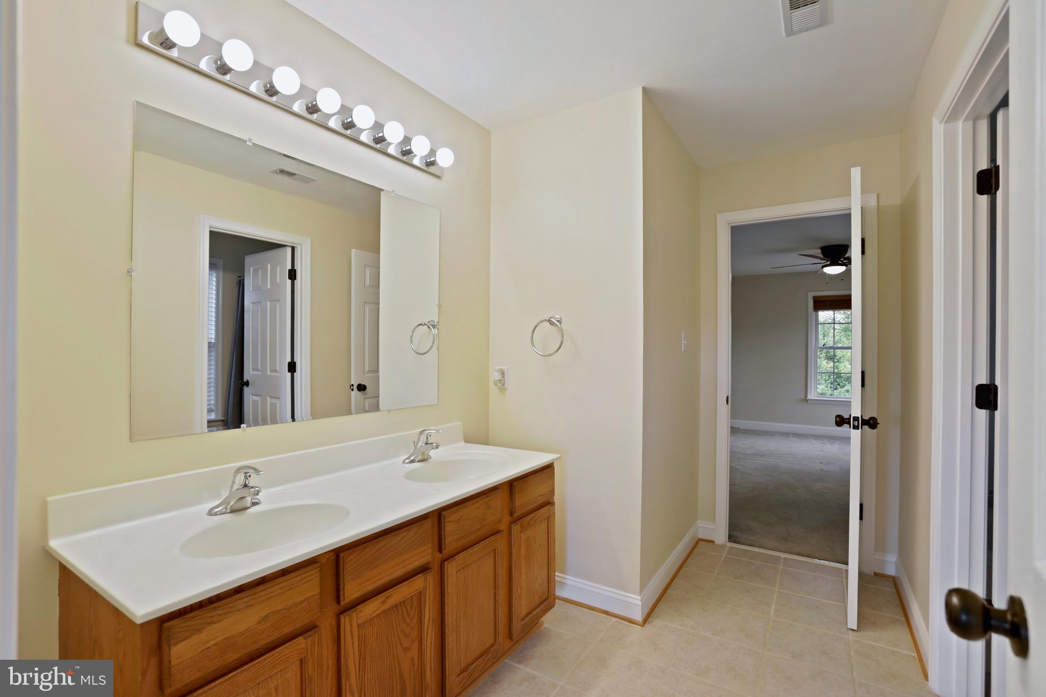 EASTLAND - Residential