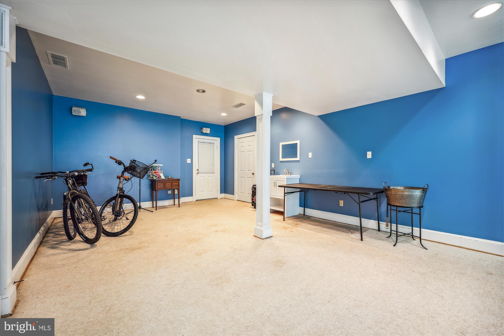 MANOR PARK - Residential