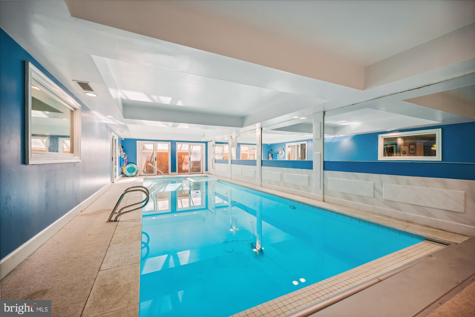 MANOR PARK - Residential