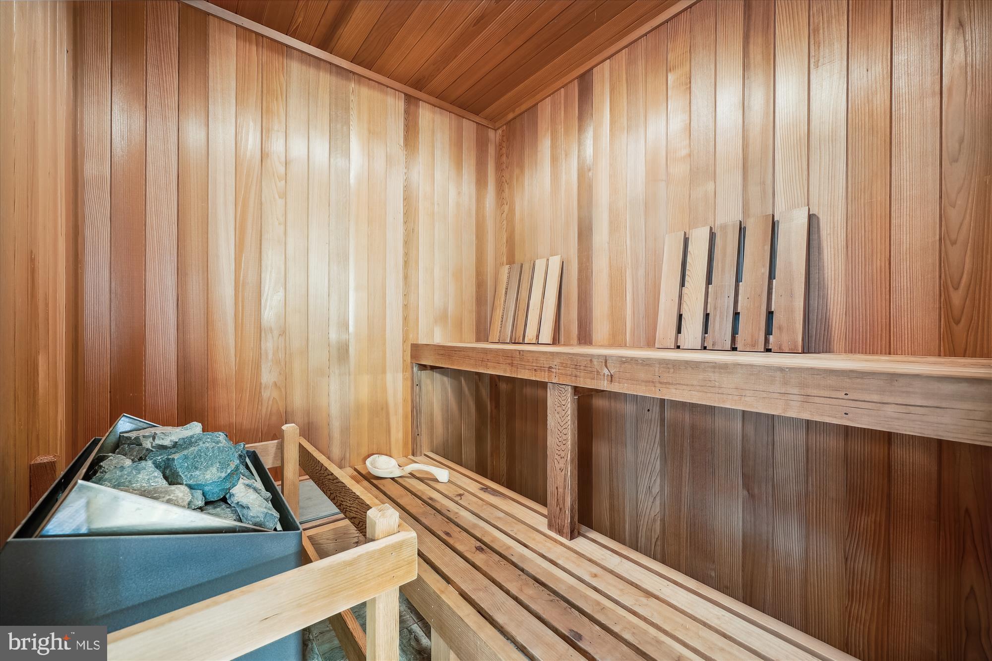 MANOR PARK - Residential