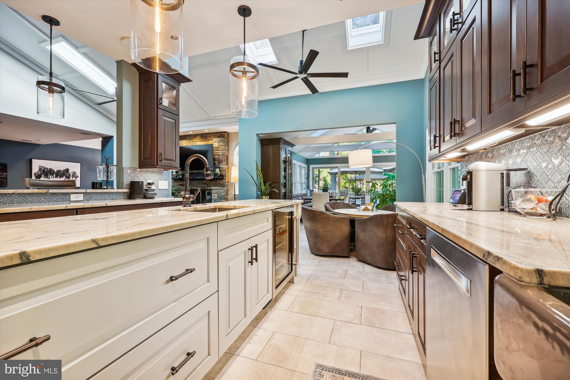 MANOR PARK - Residential