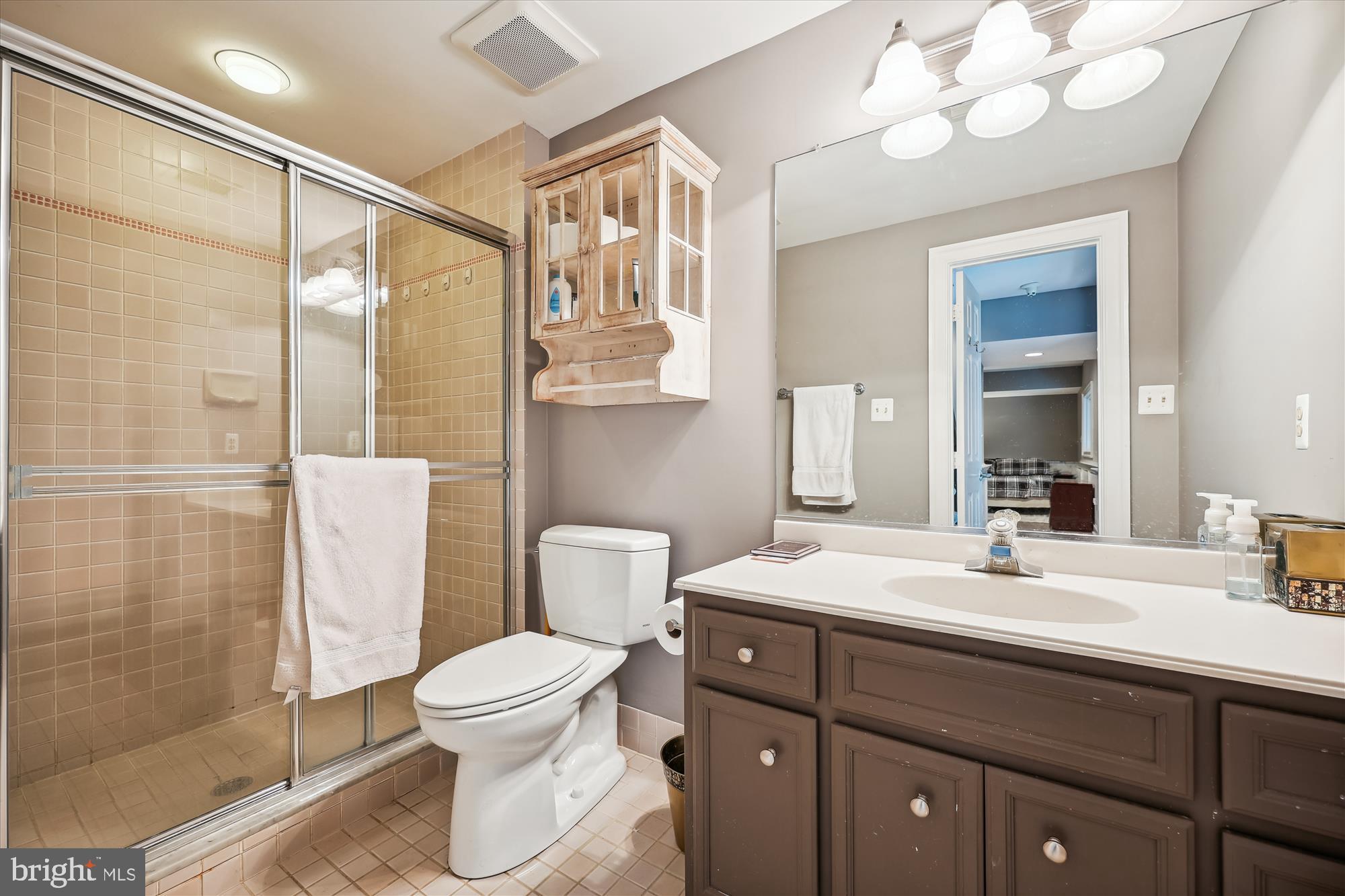 MANOR PARK - Residential