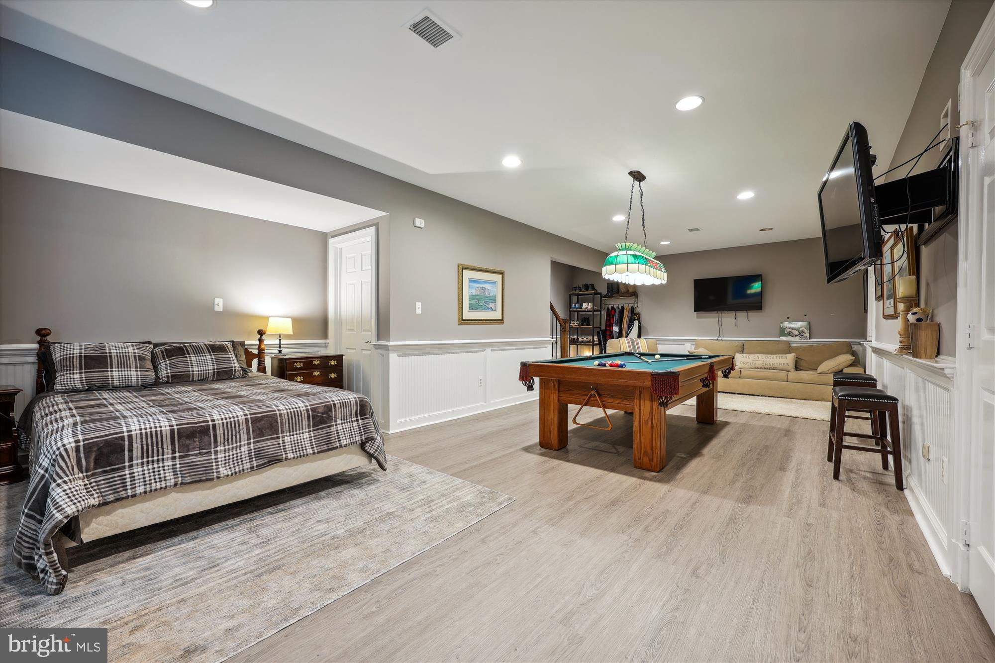 MANOR PARK - Residential