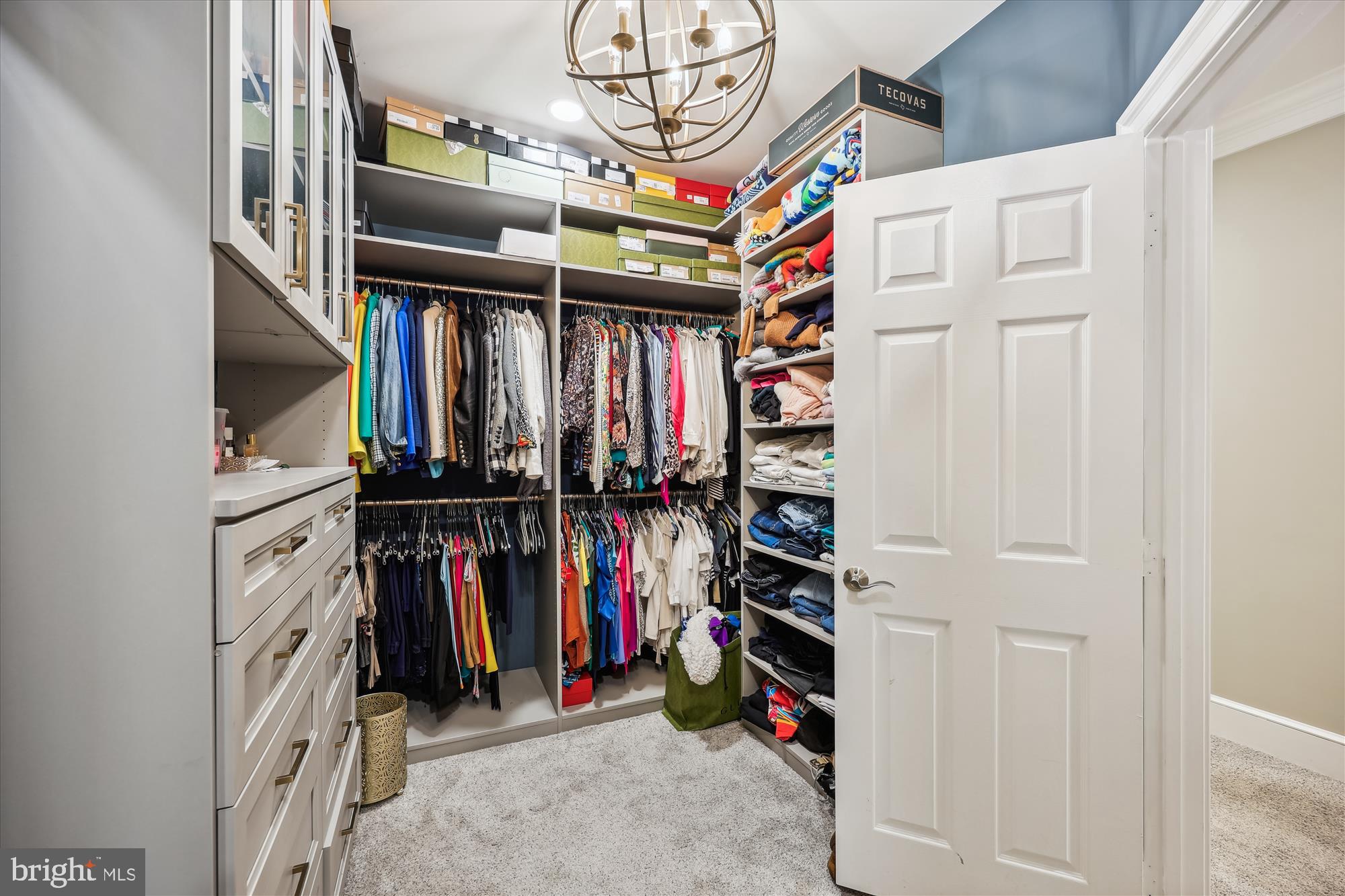 MANOR PARK - Residential