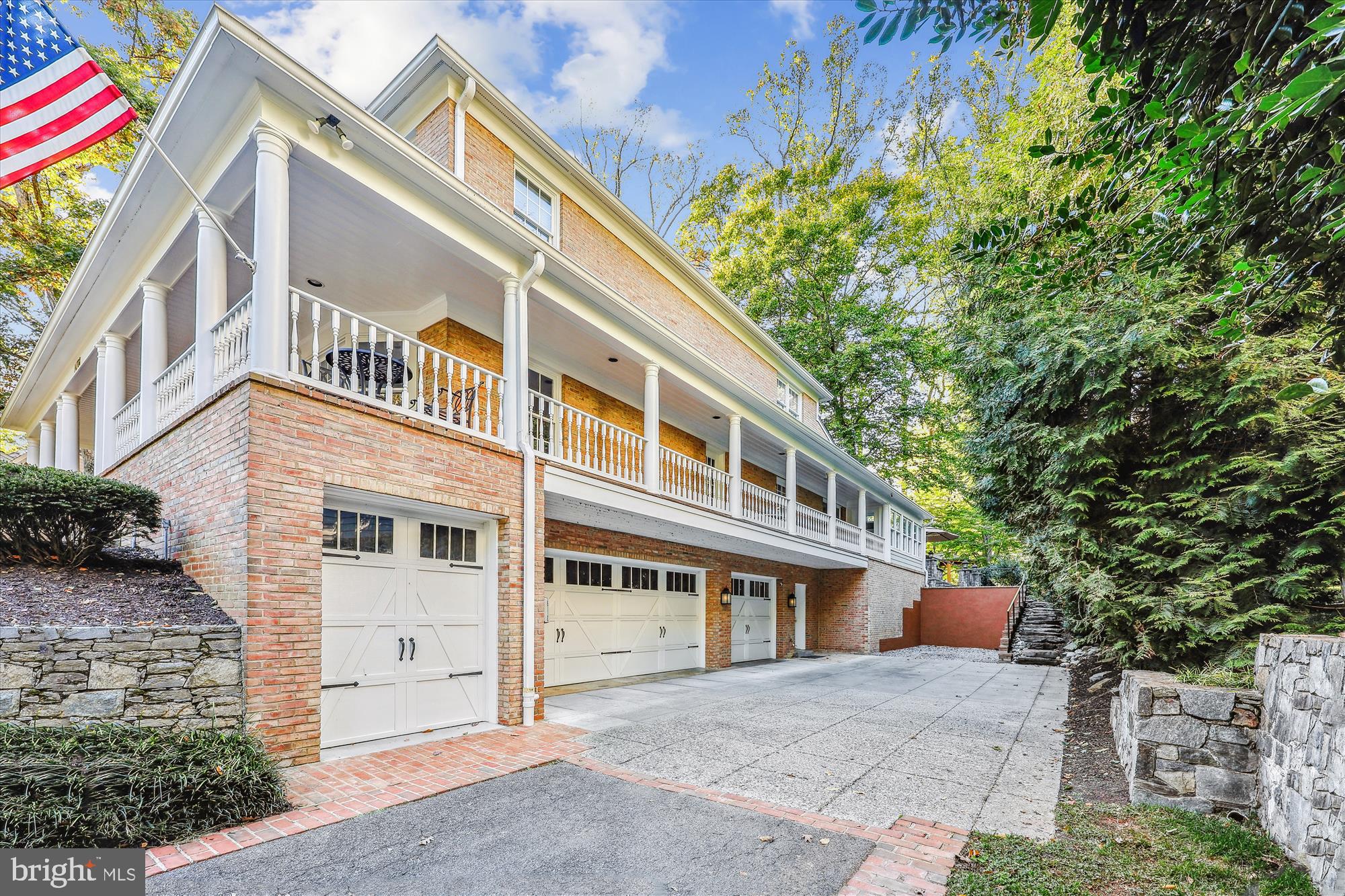 MANOR PARK - Residential