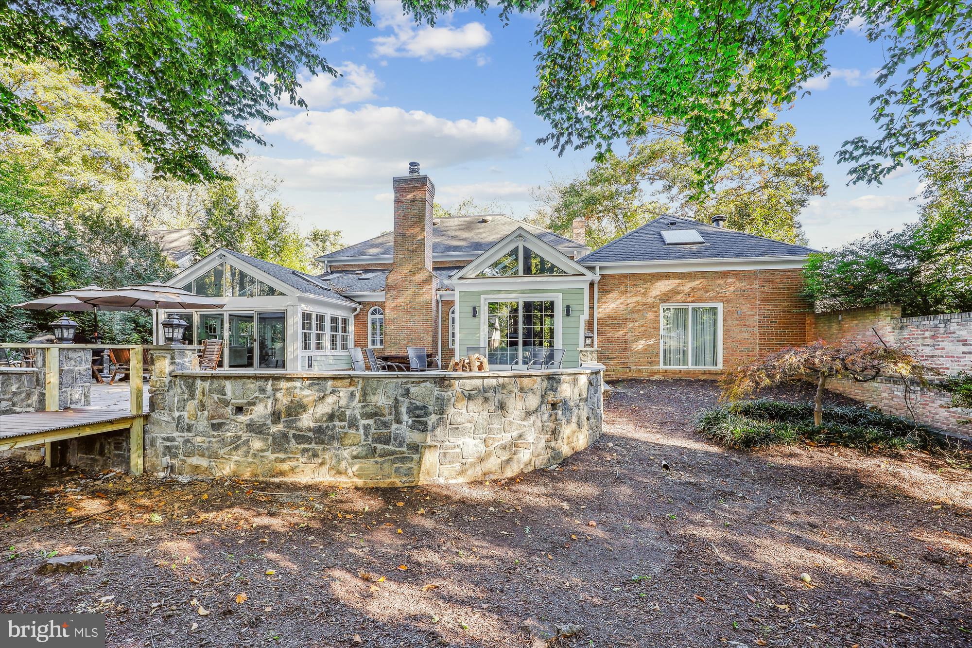 MANOR PARK - Residential