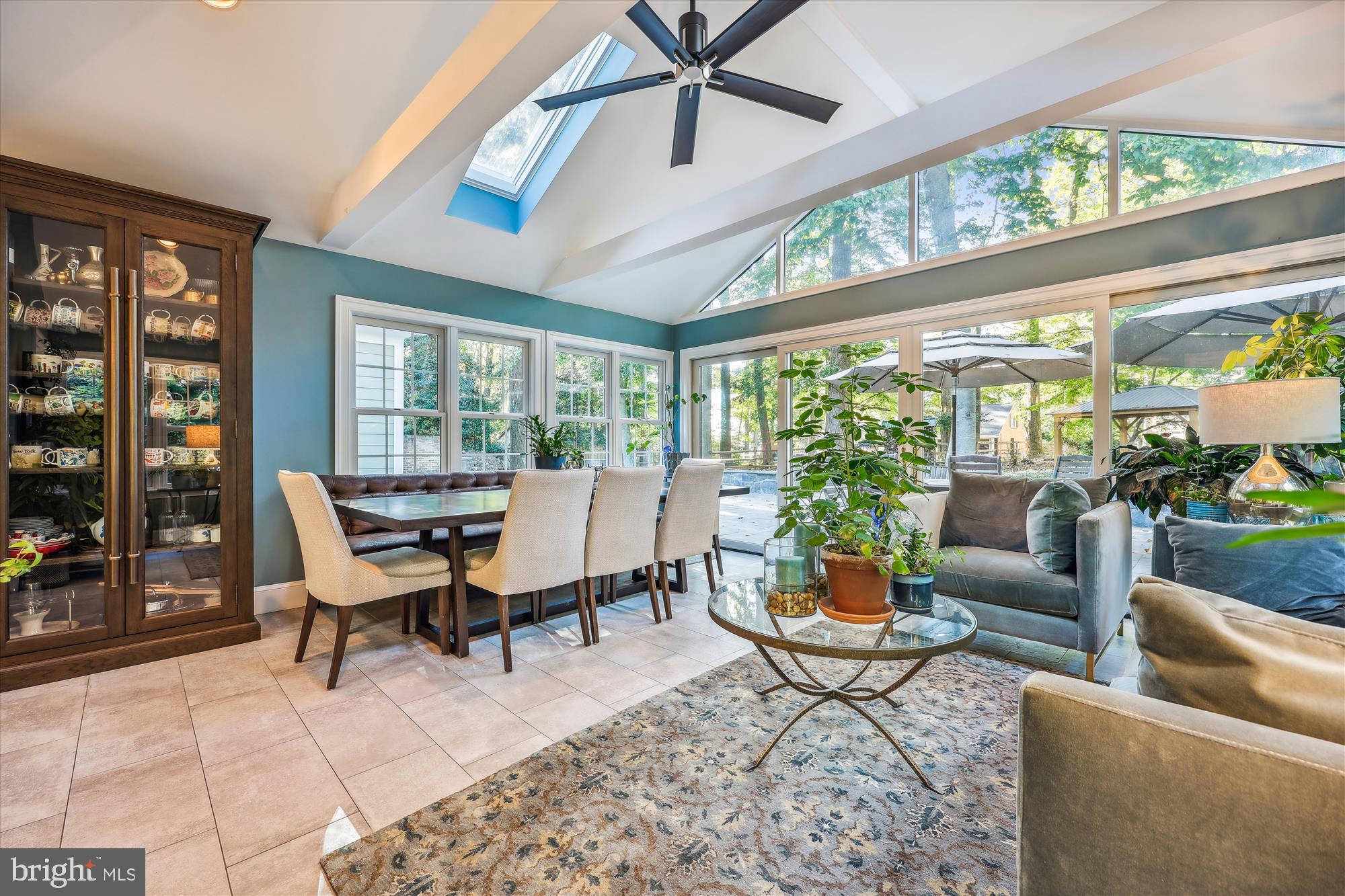 MANOR PARK - Residential