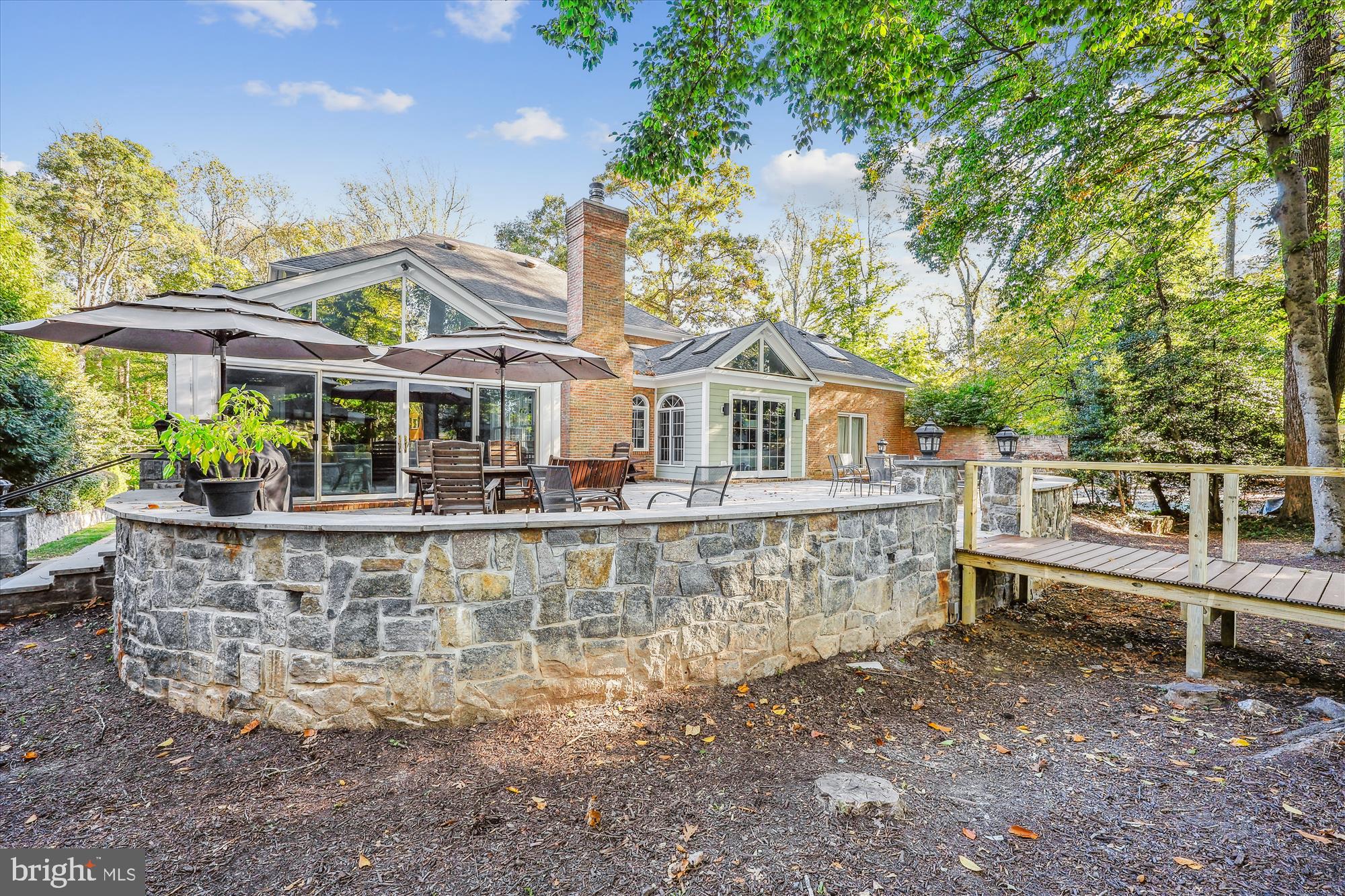 MANOR PARK - Residential