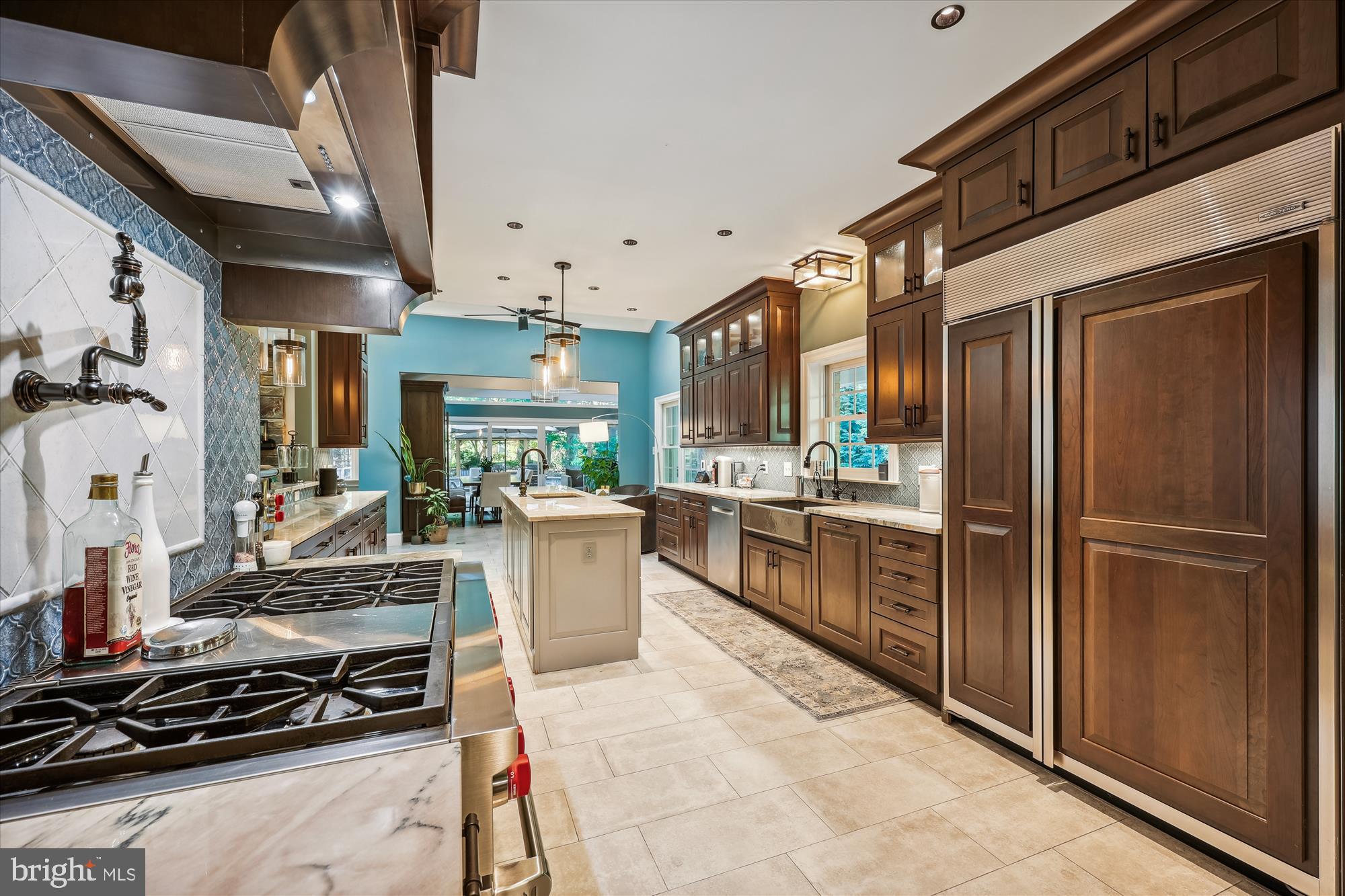 MANOR PARK - Residential