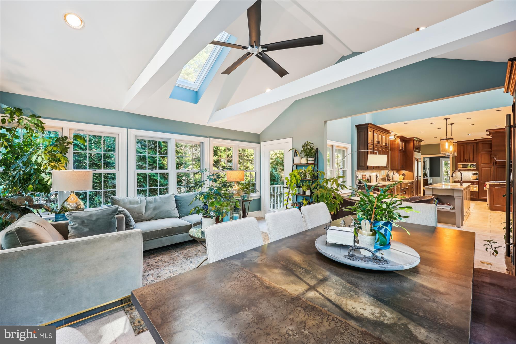 MANOR PARK - Residential