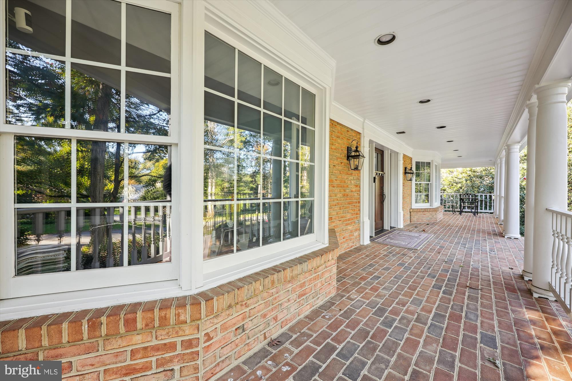 MANOR PARK - Residential