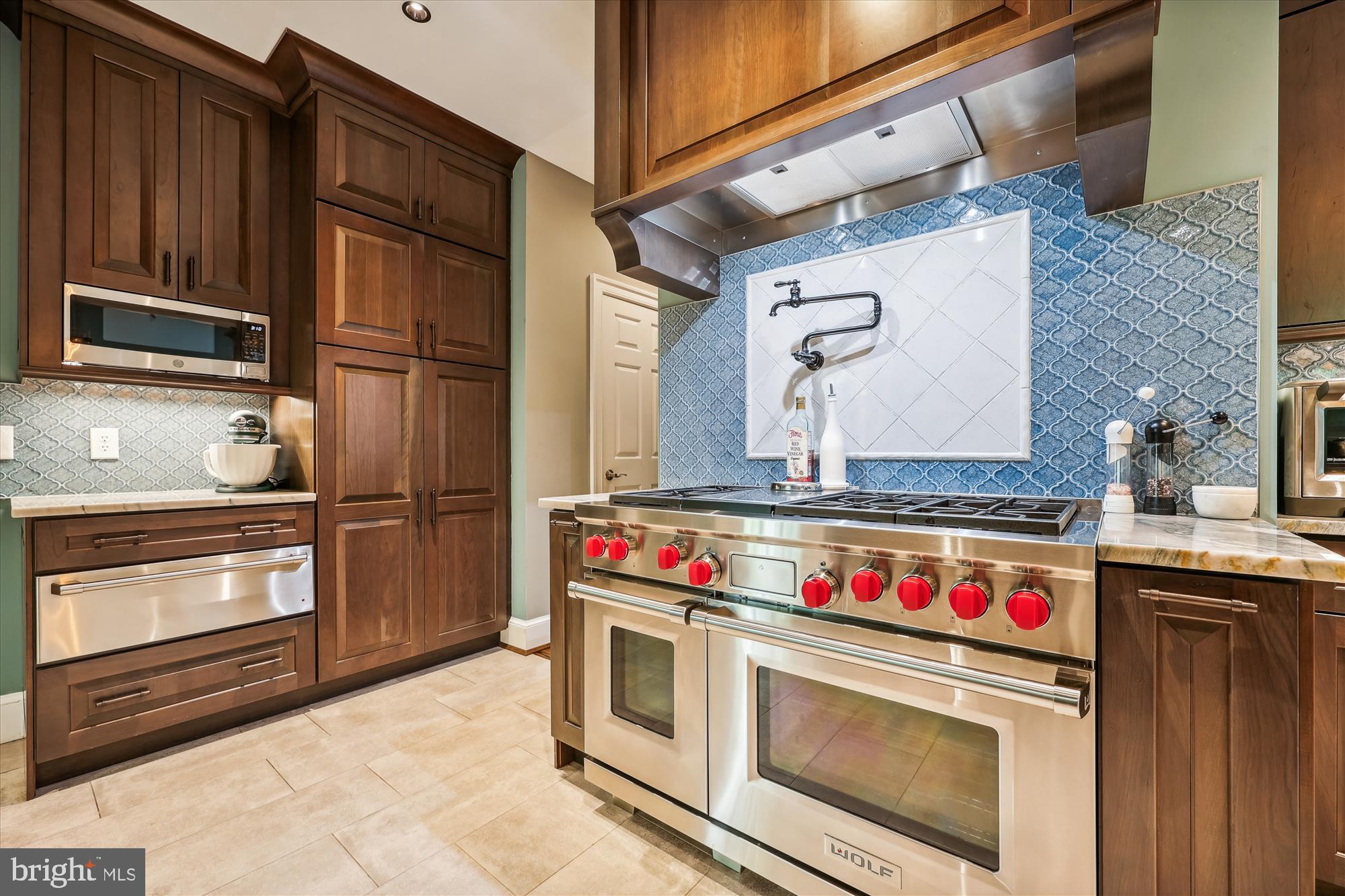 MANOR PARK - Residential