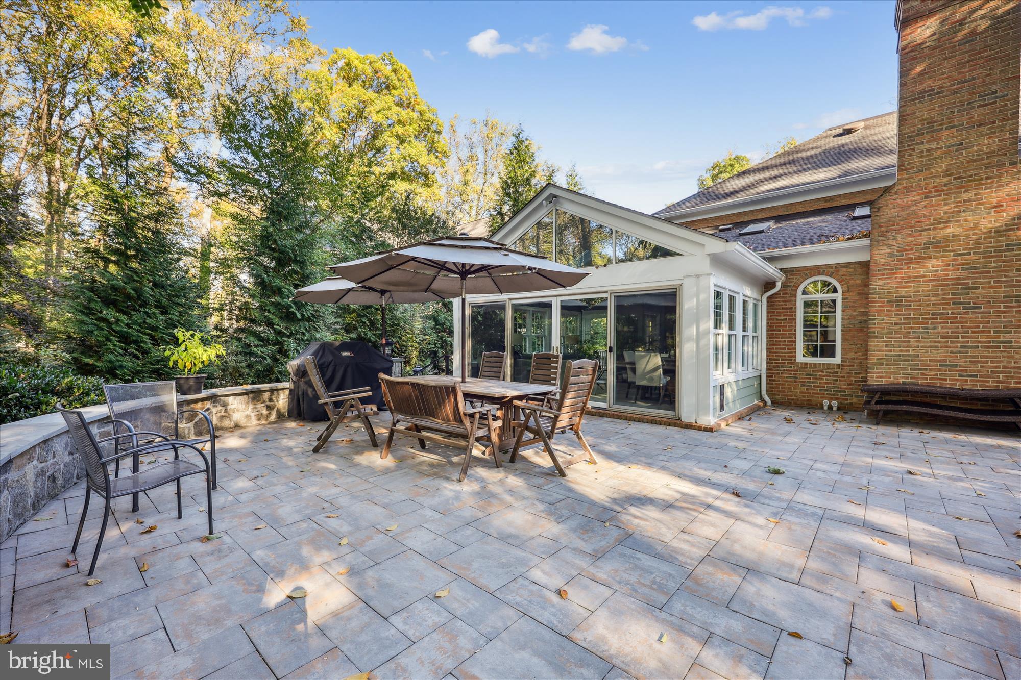 MANOR PARK - Residential