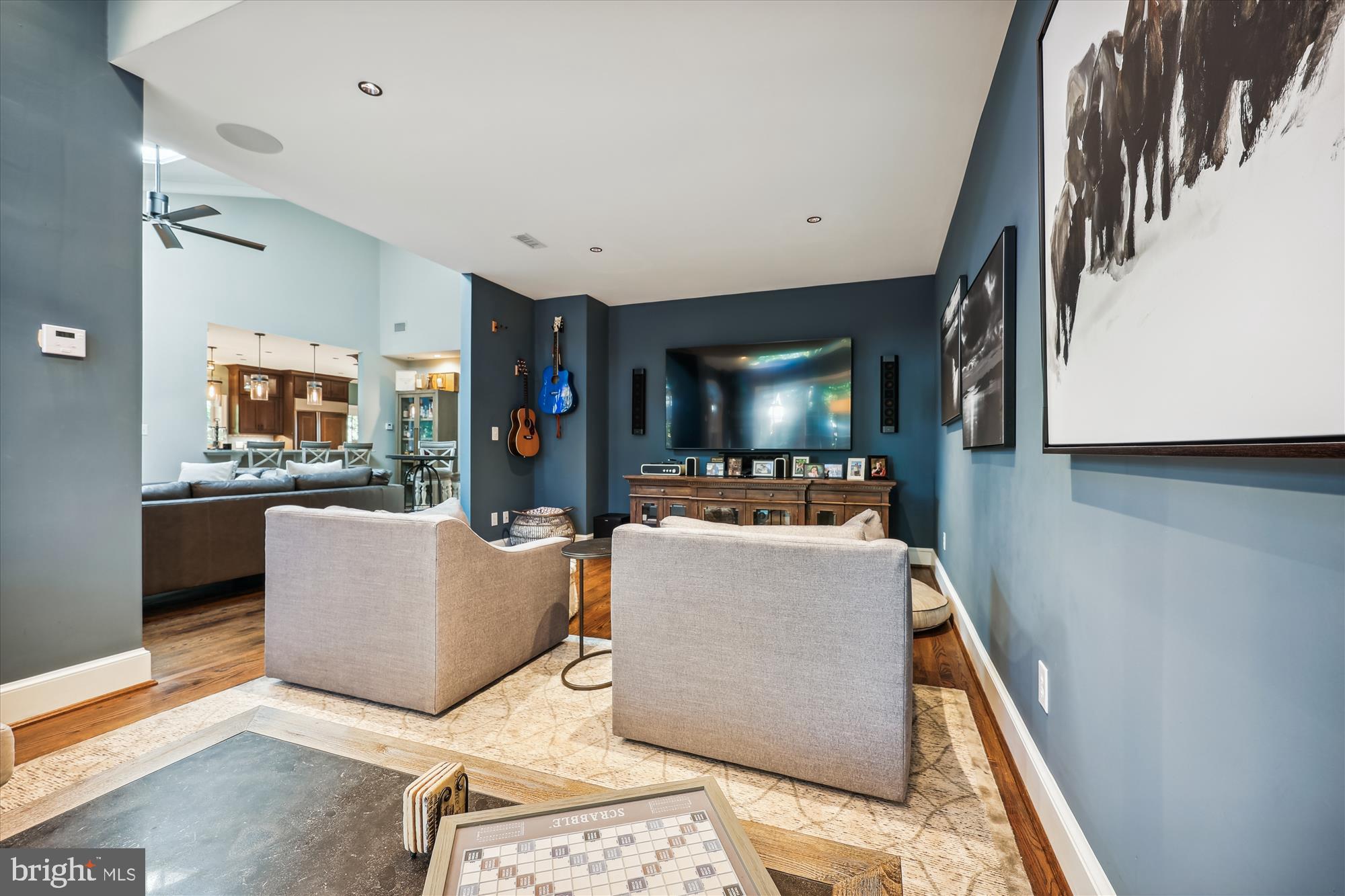 MANOR PARK - Residential