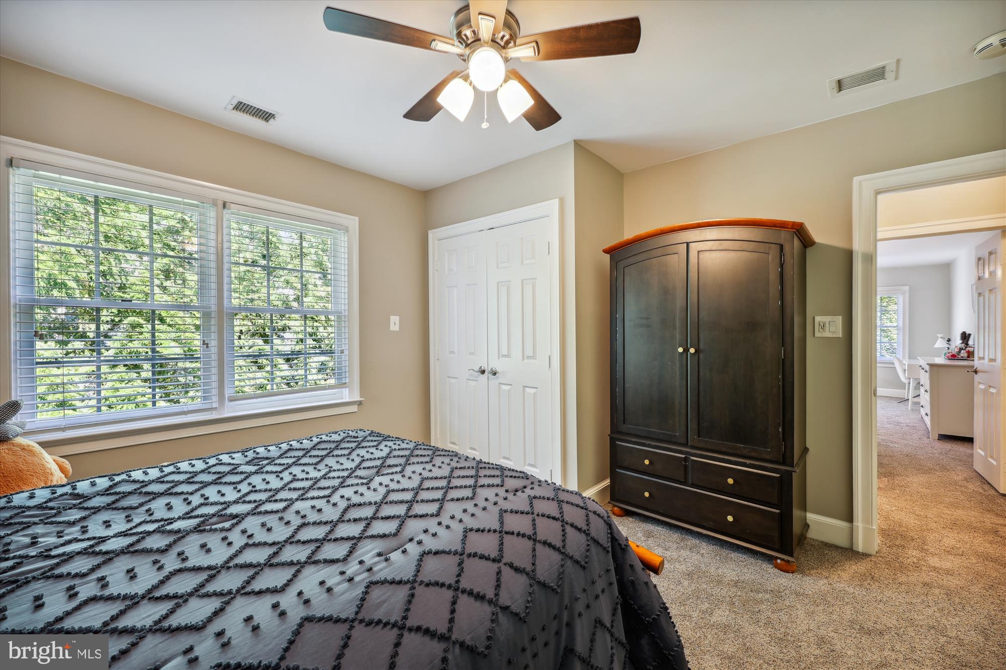 MANOR PARK - Residential