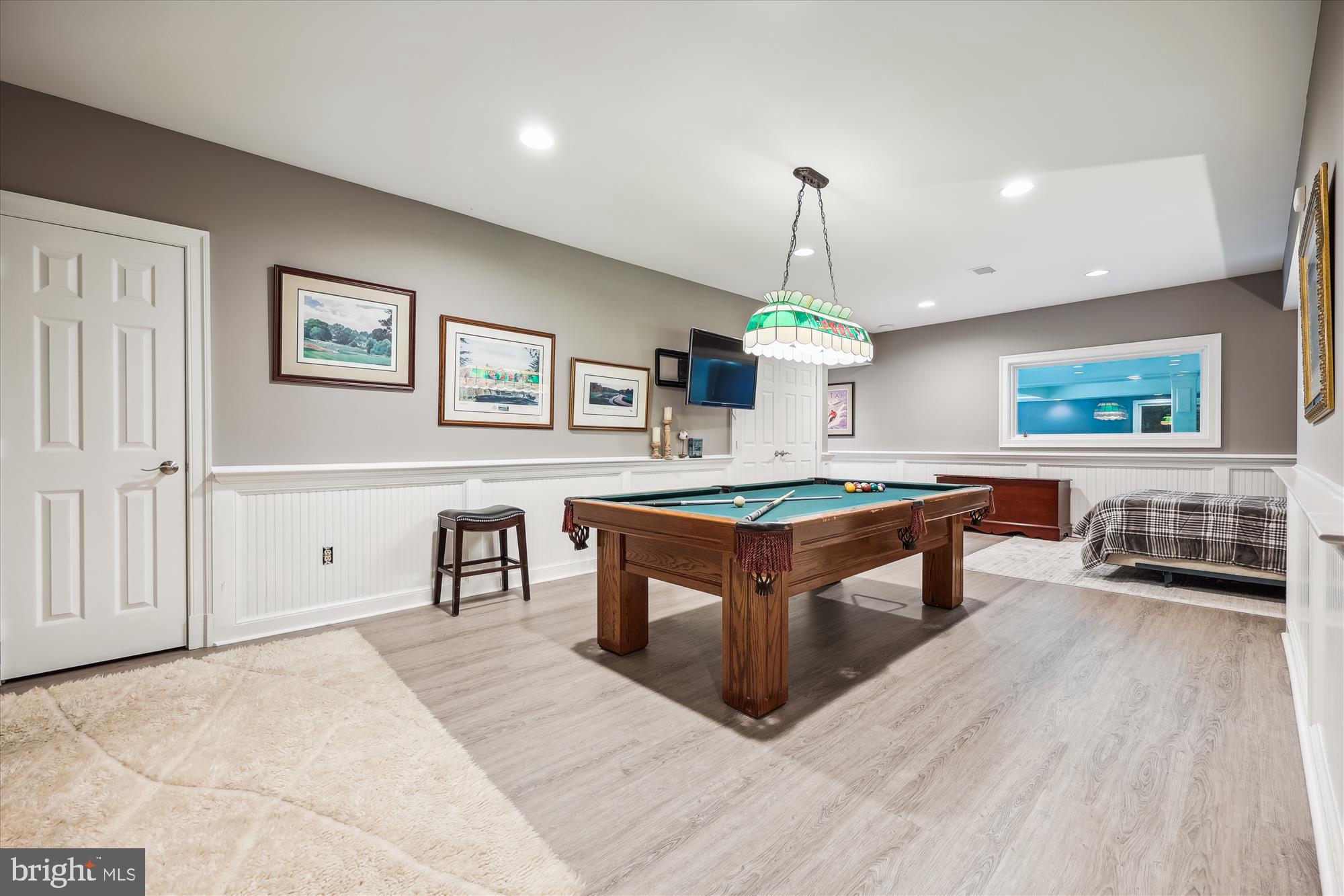 MANOR PARK - Residential