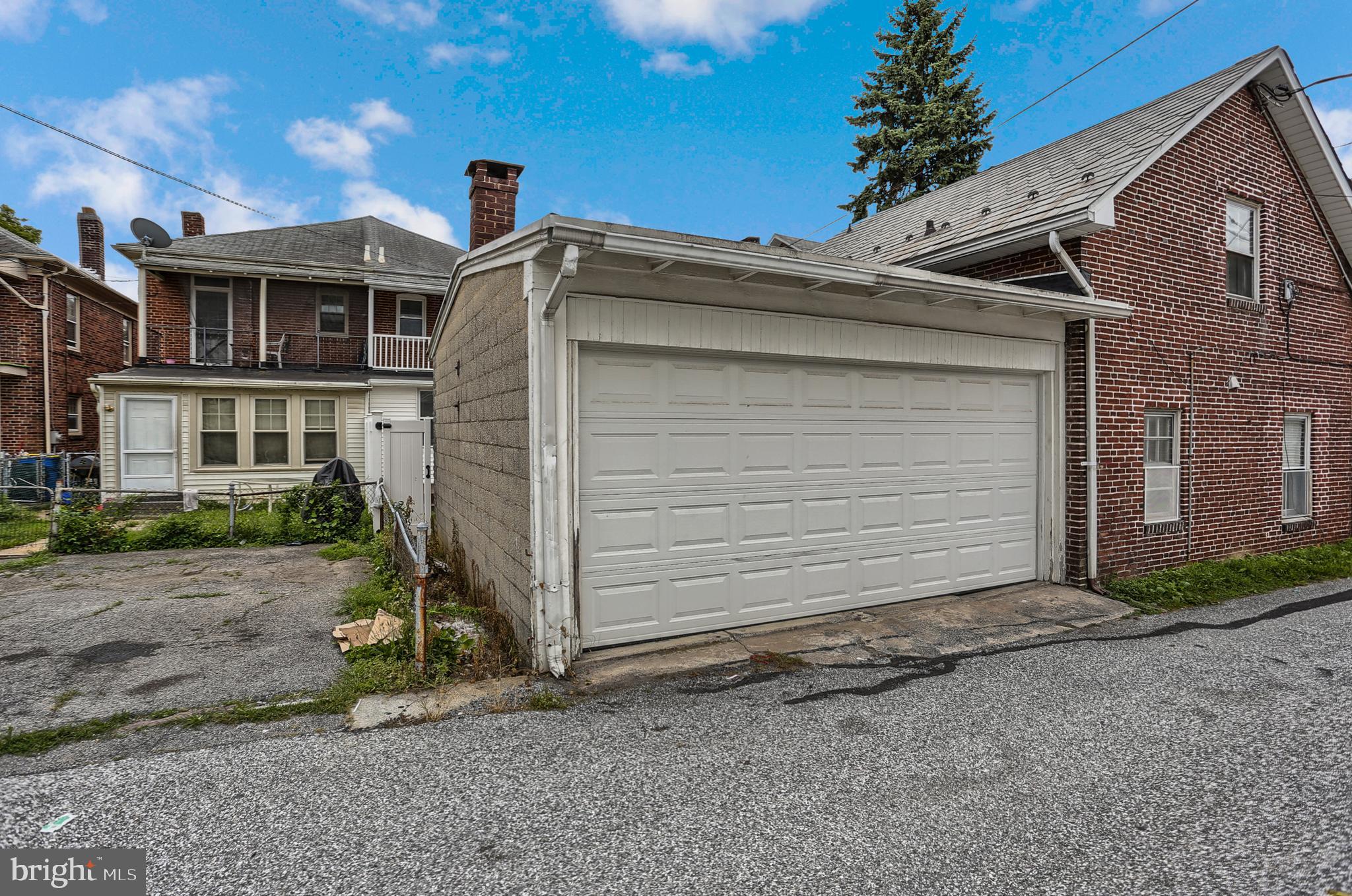 EAST YORK - Residential