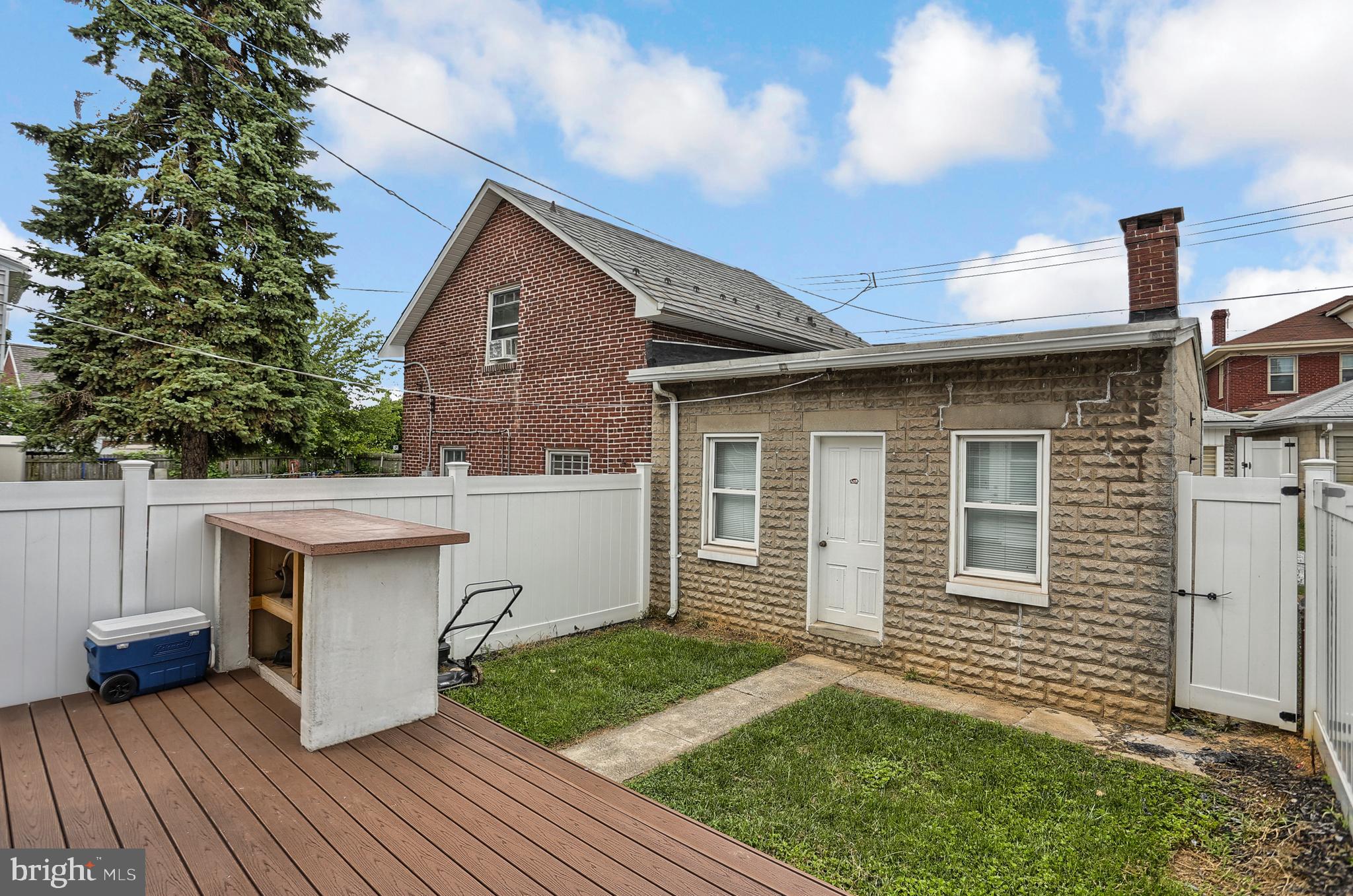 EAST YORK - Residential
