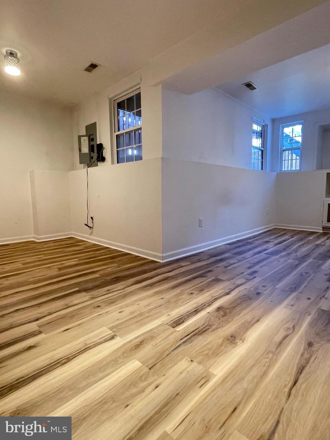 SOUTH RIDING - Residential