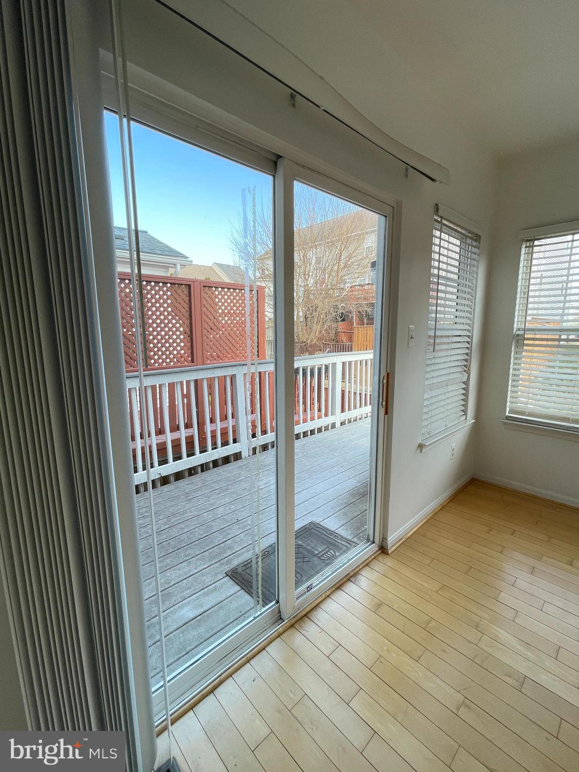 SOUTH RIDING - Residential