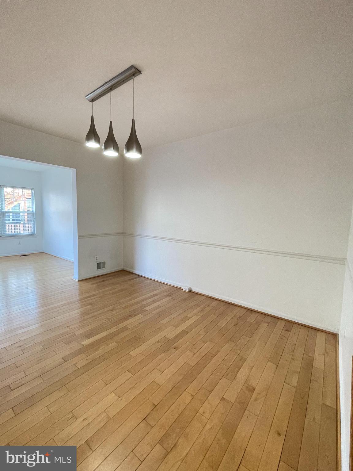 SOUTH RIDING - Residential