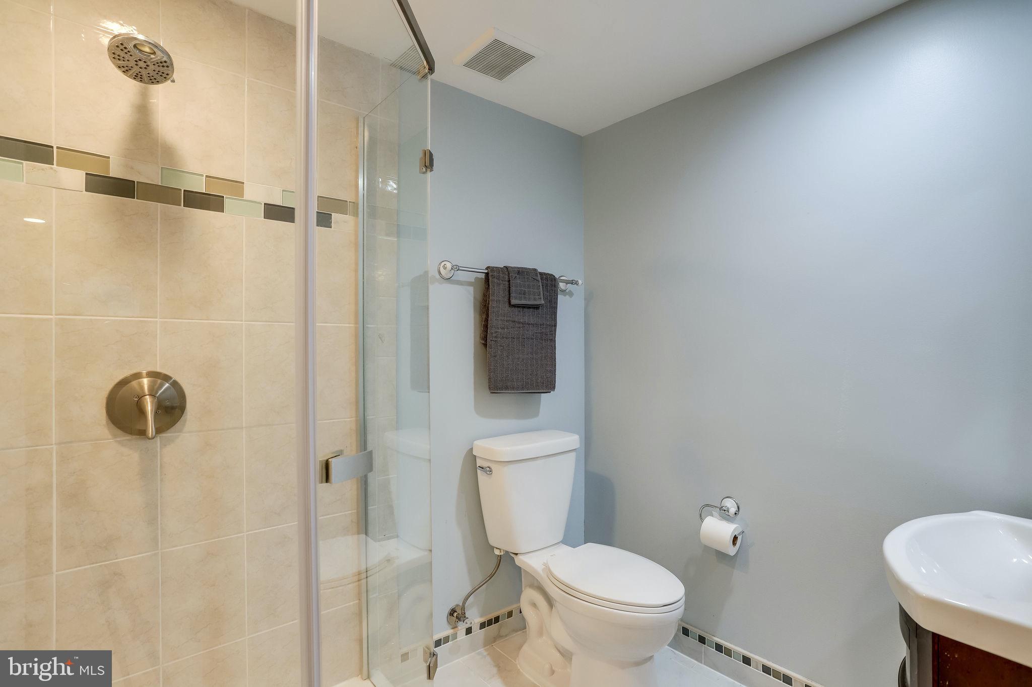 WARWICK VILLAGE - Residential