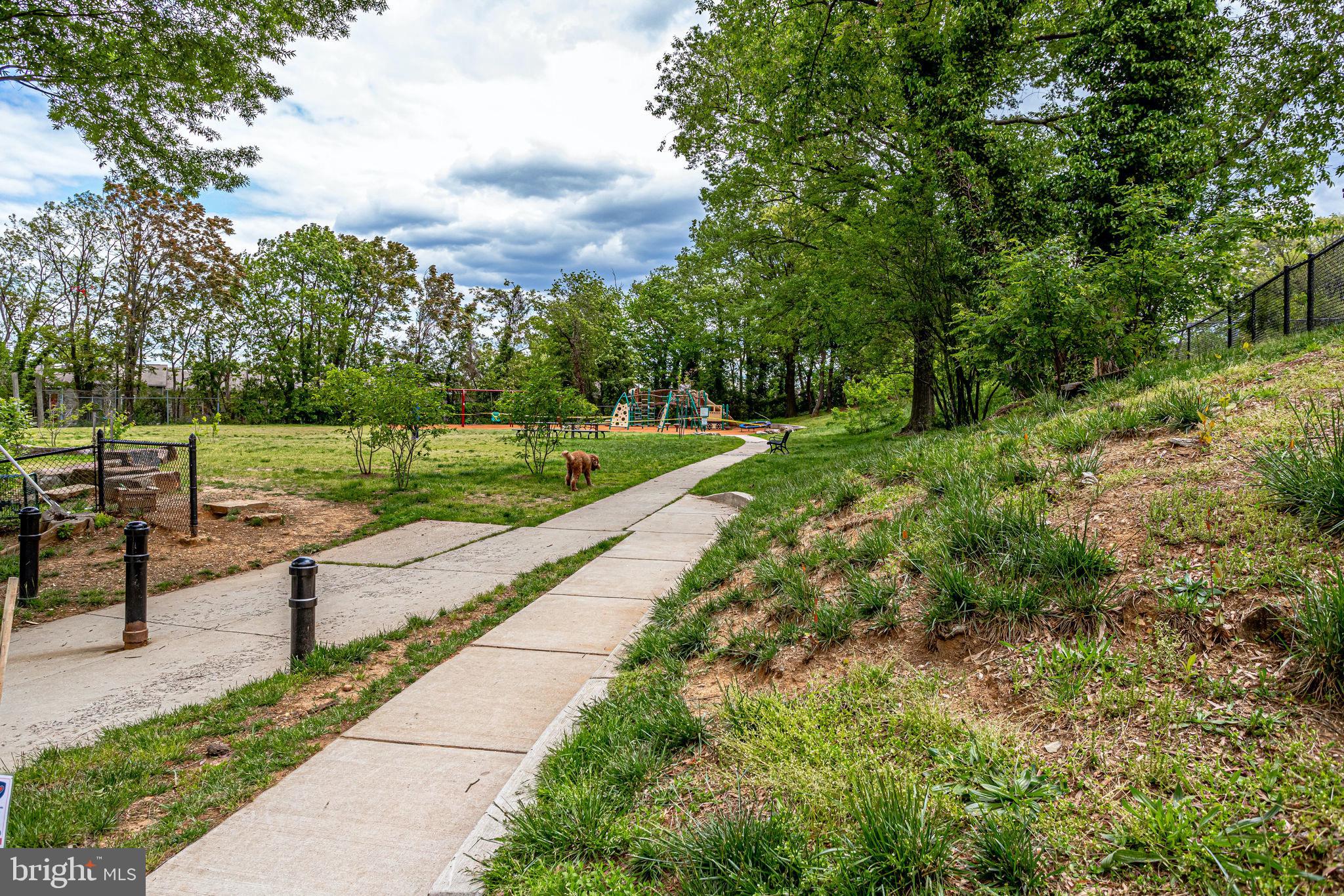 WARWICK VILLAGE - Residential