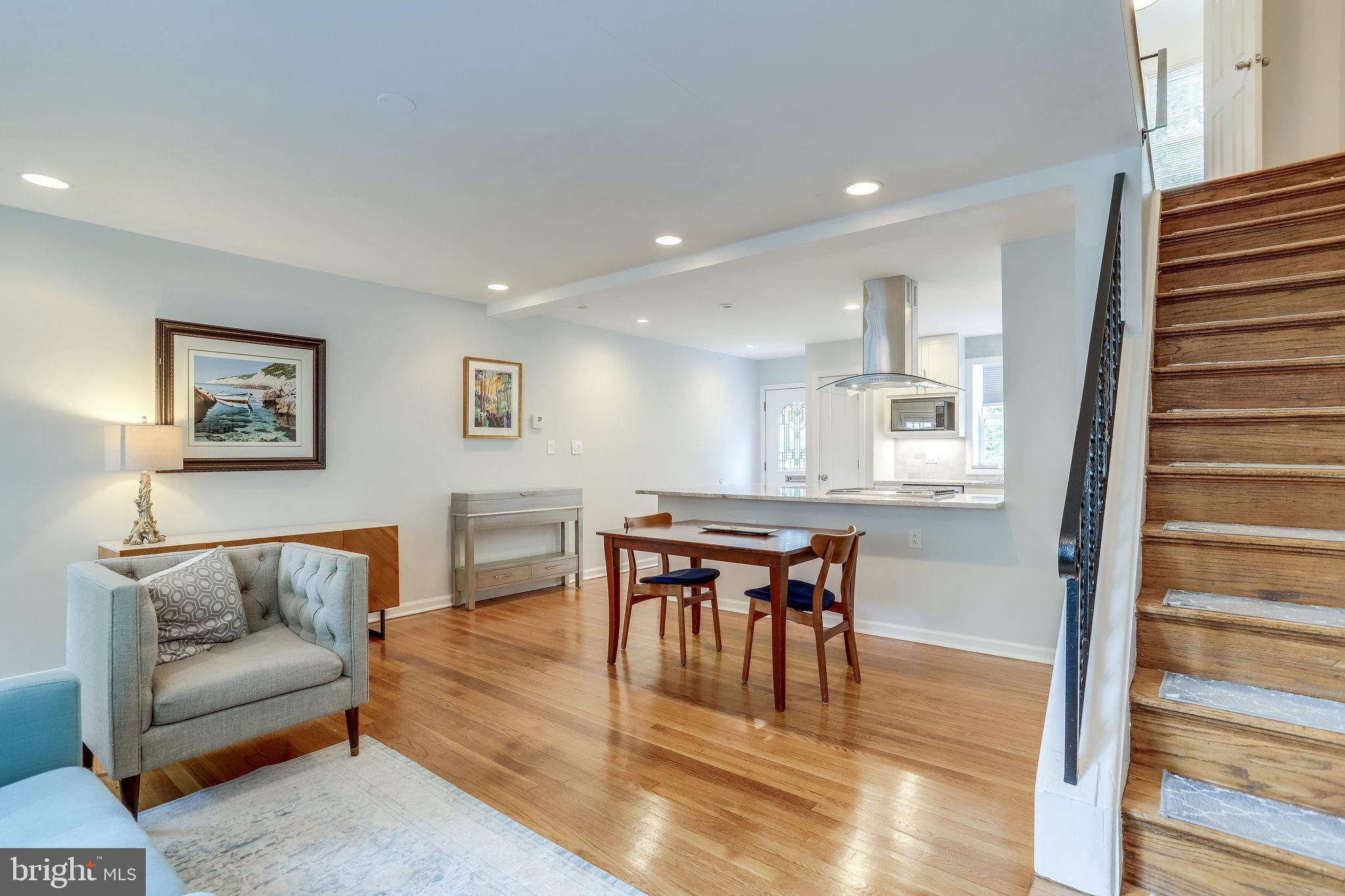 WARWICK VILLAGE - Residential