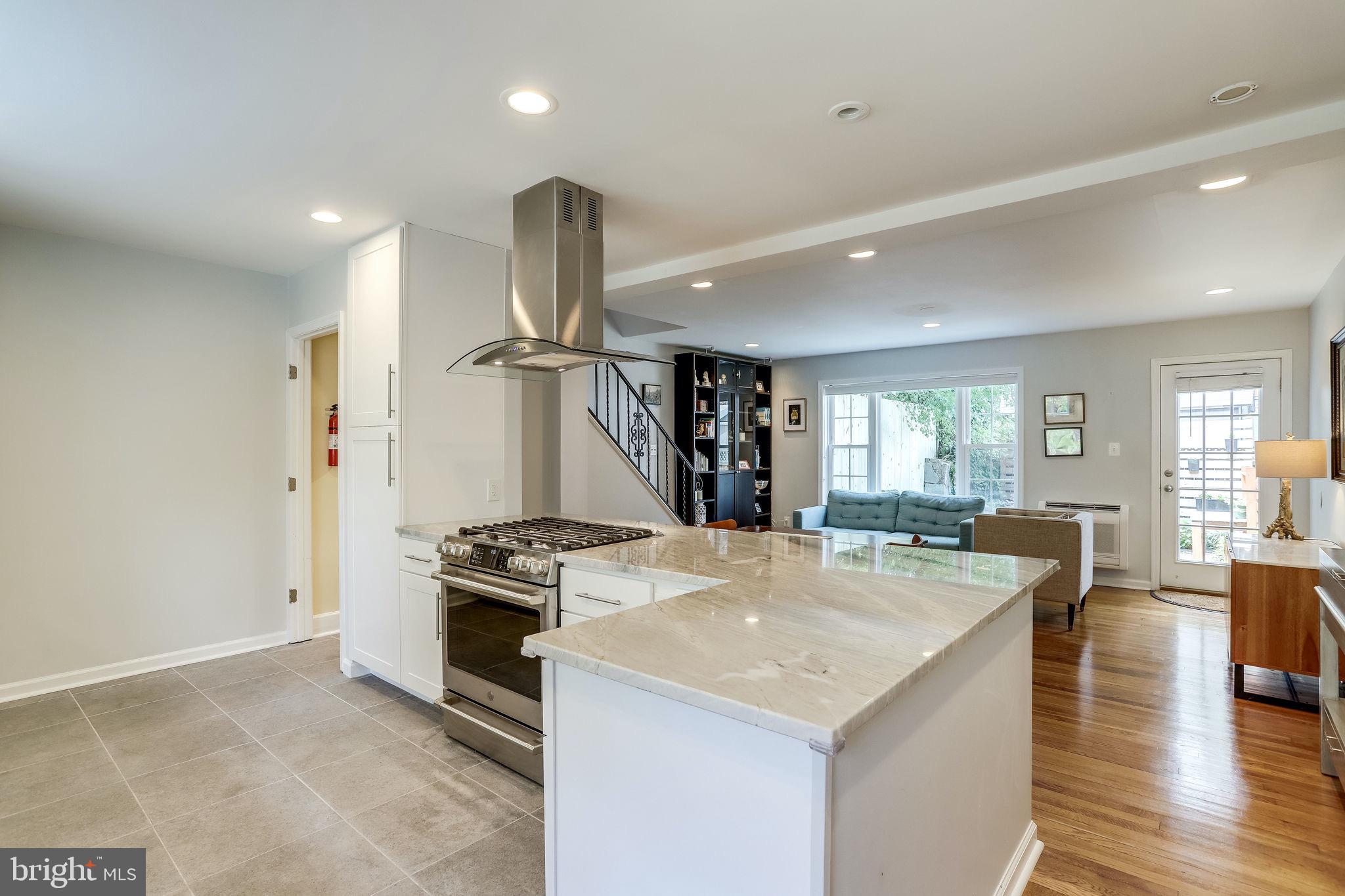 WARWICK VILLAGE - Residential