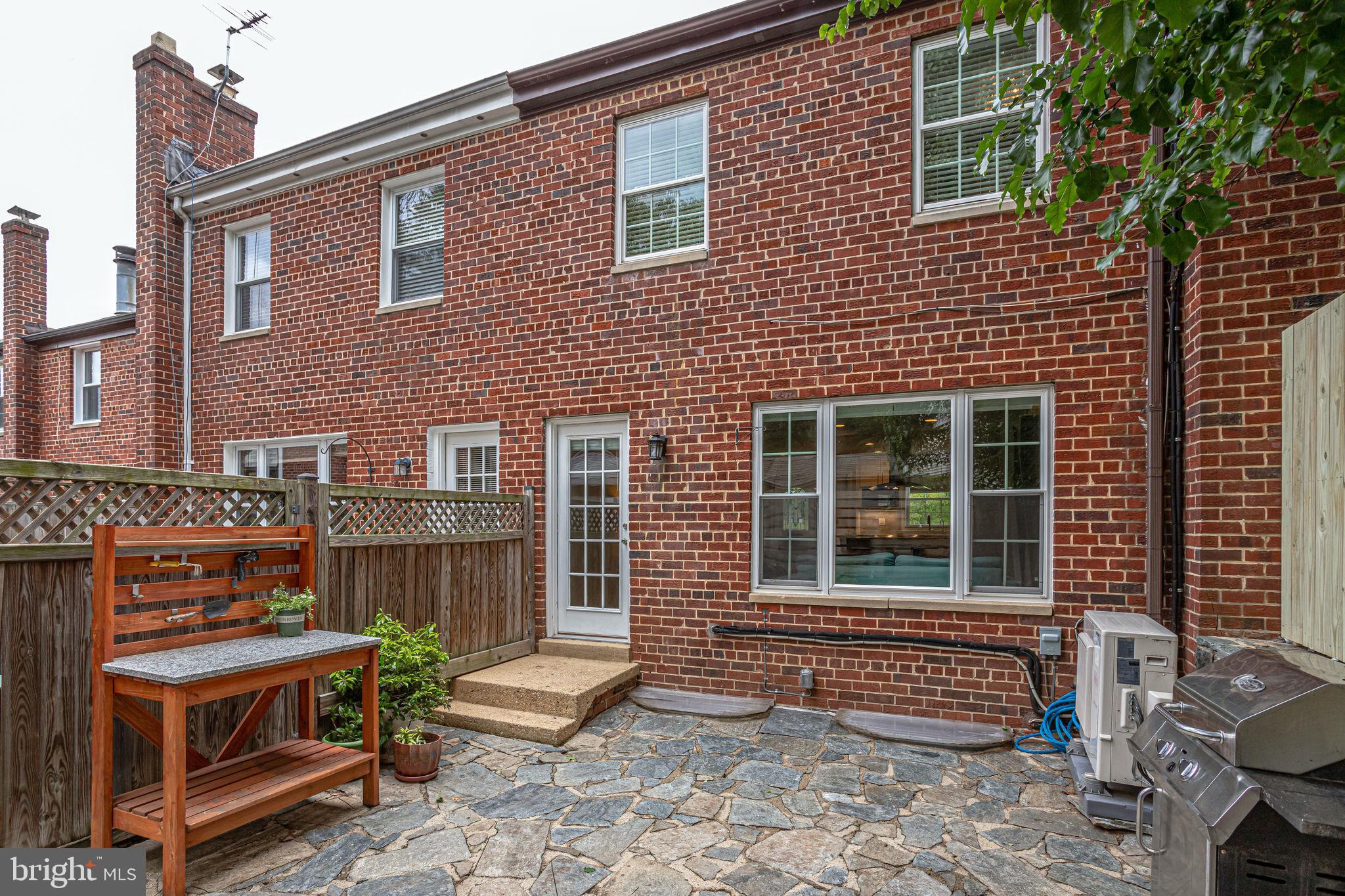 WARWICK VILLAGE - Residential