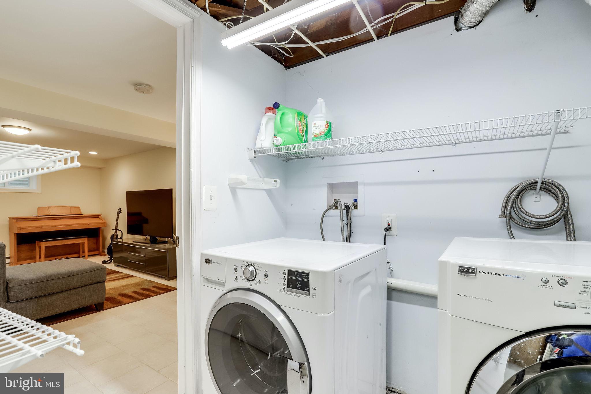 WARWICK VILLAGE - Residential