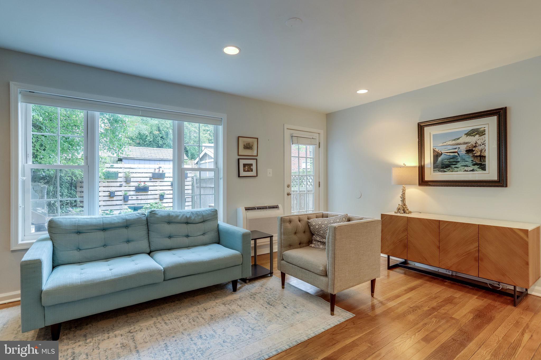 WARWICK VILLAGE - Residential