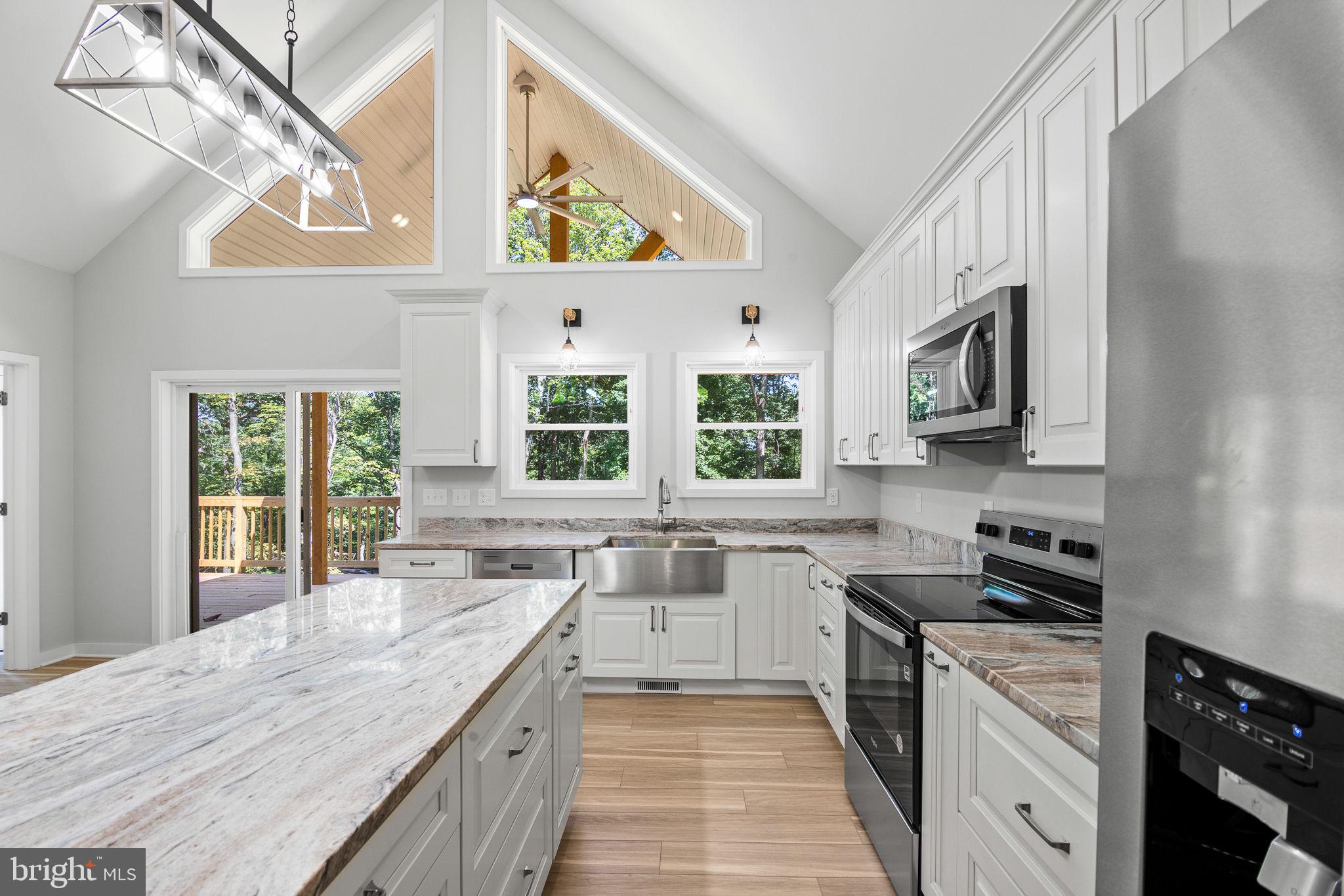 SLEEPY HOLLOW - Residential