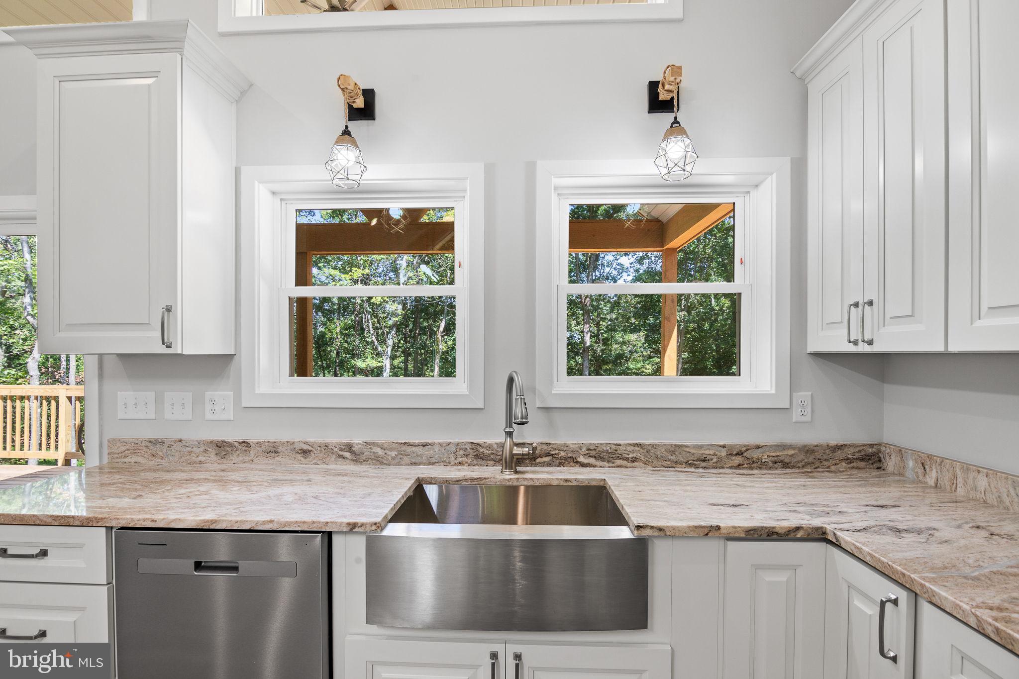 SLEEPY HOLLOW - Residential