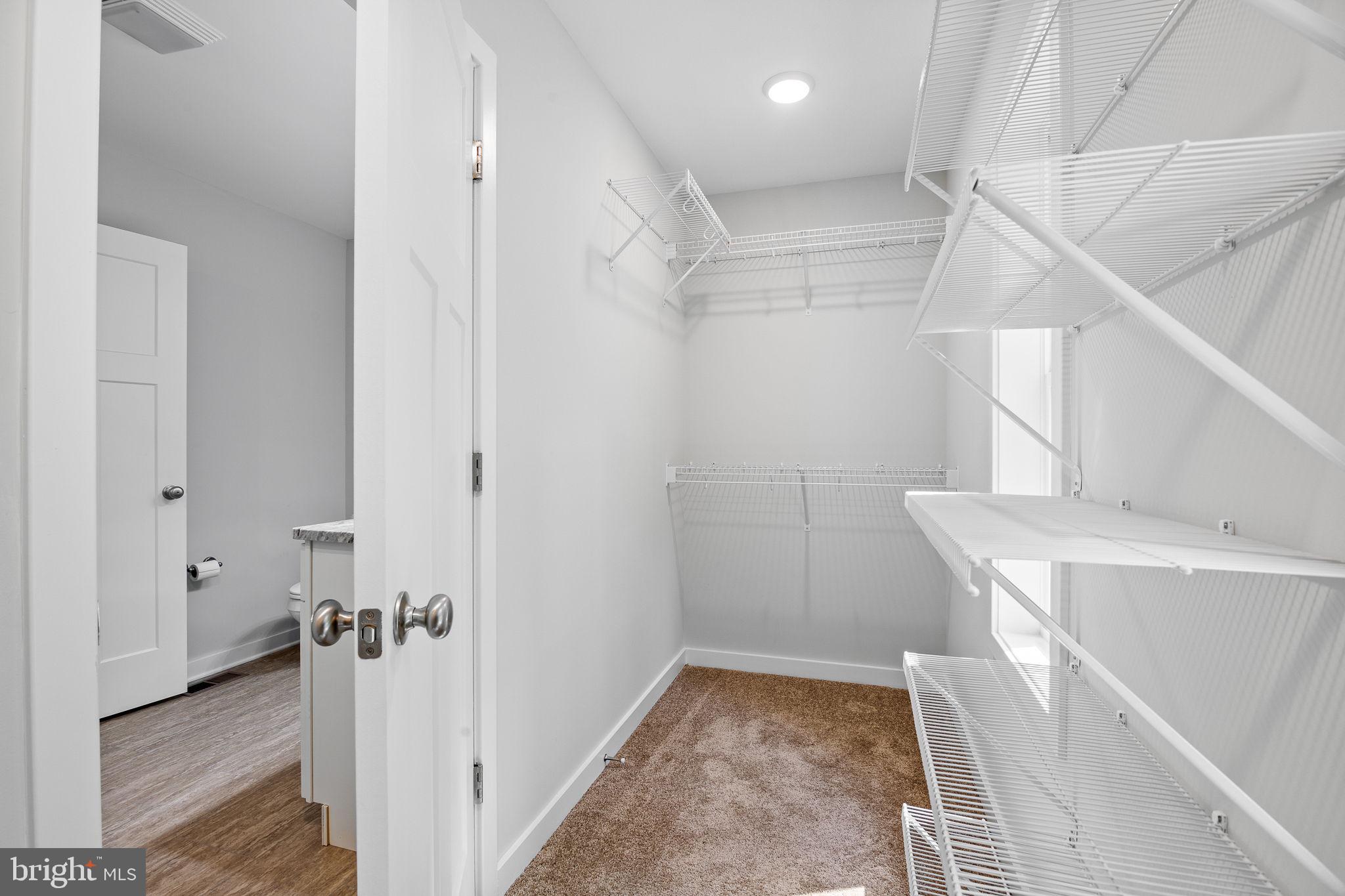 SLEEPY HOLLOW - Residential