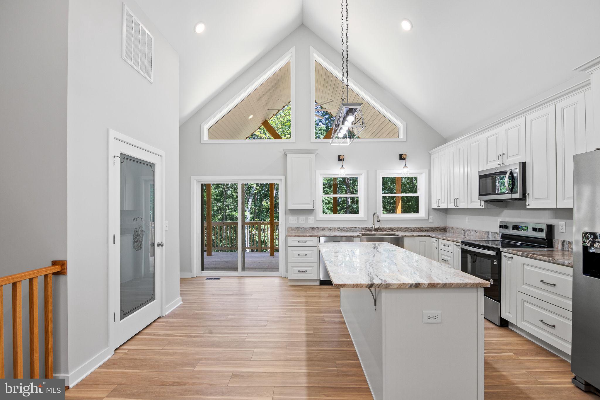 SLEEPY HOLLOW - Residential