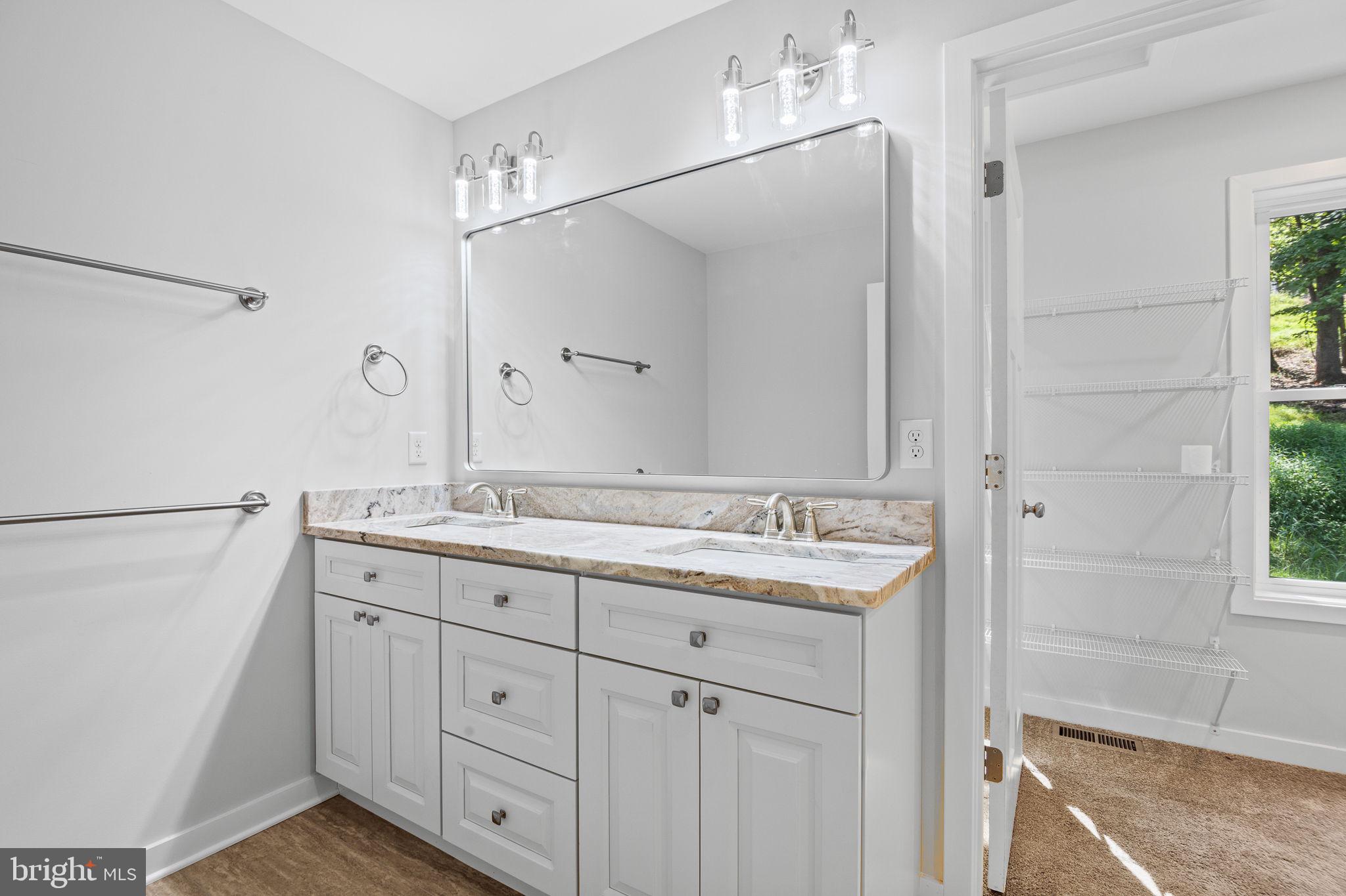 SLEEPY HOLLOW - Residential