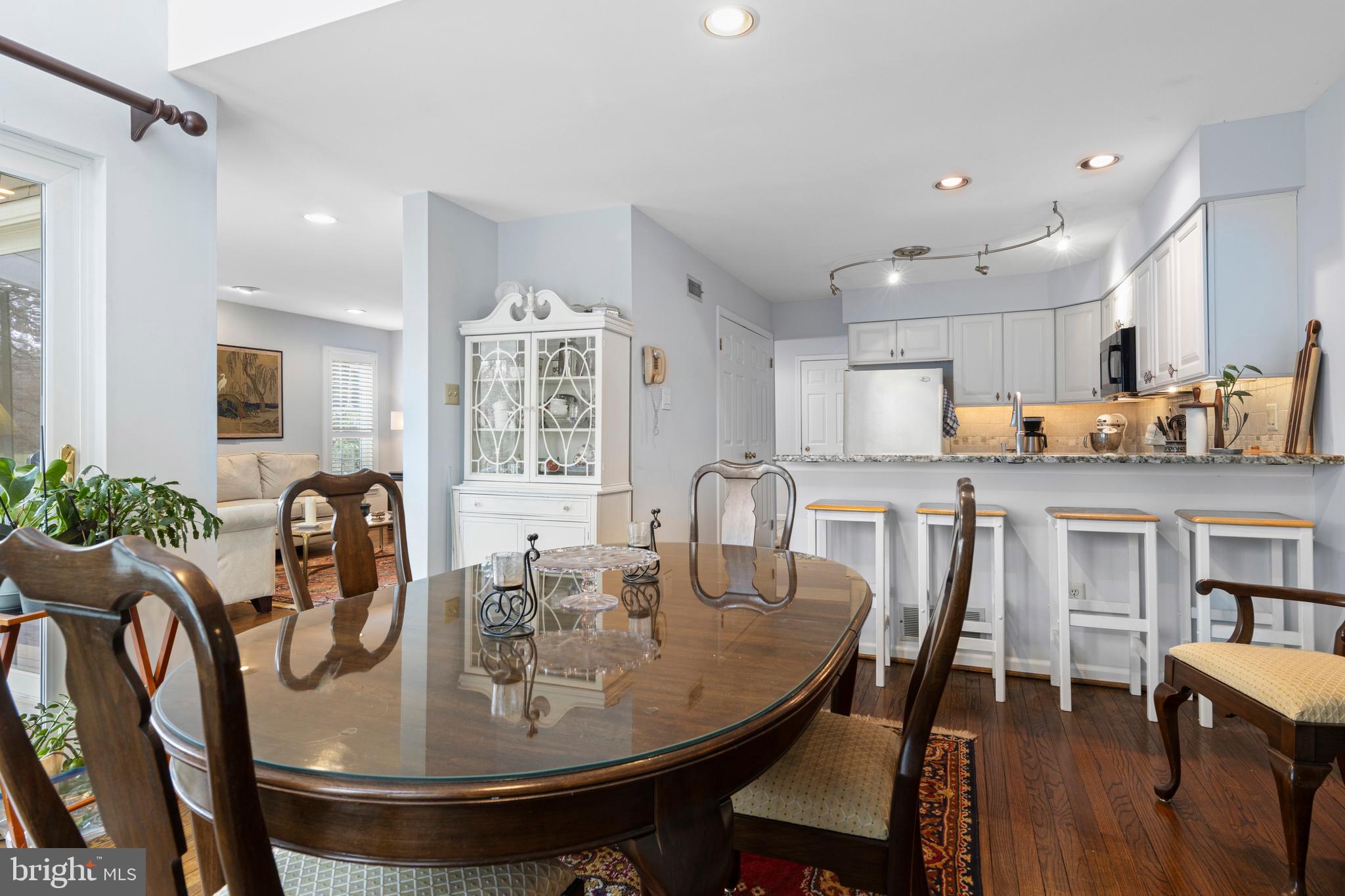 CHESTERBROOK/NEWPO - Residential