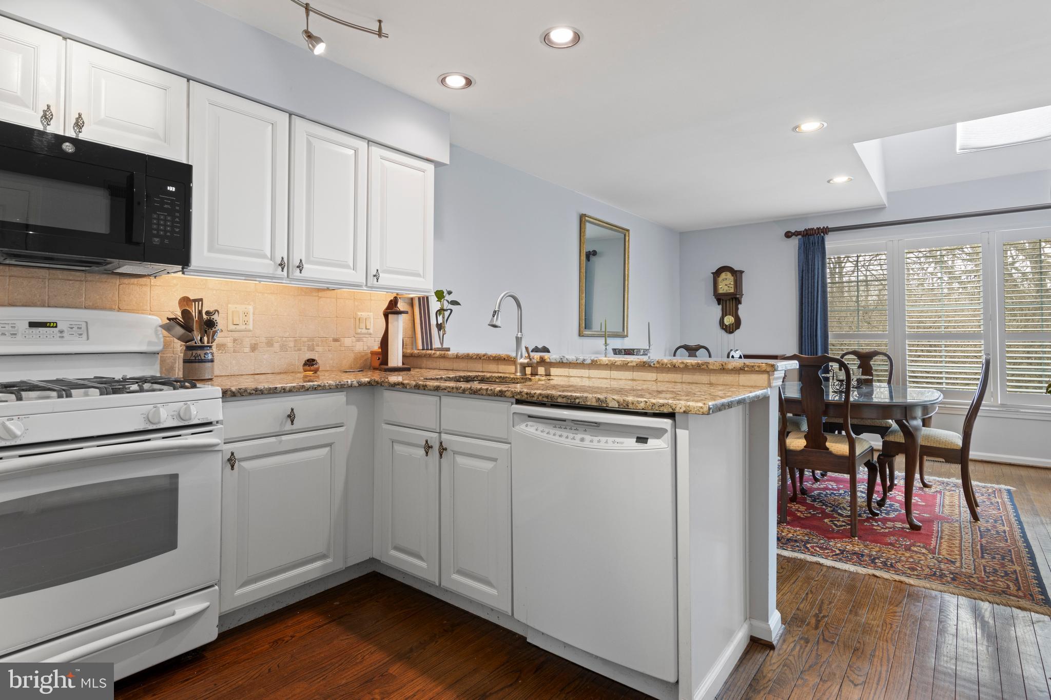 CHESTERBROOK/NEWPO - Residential