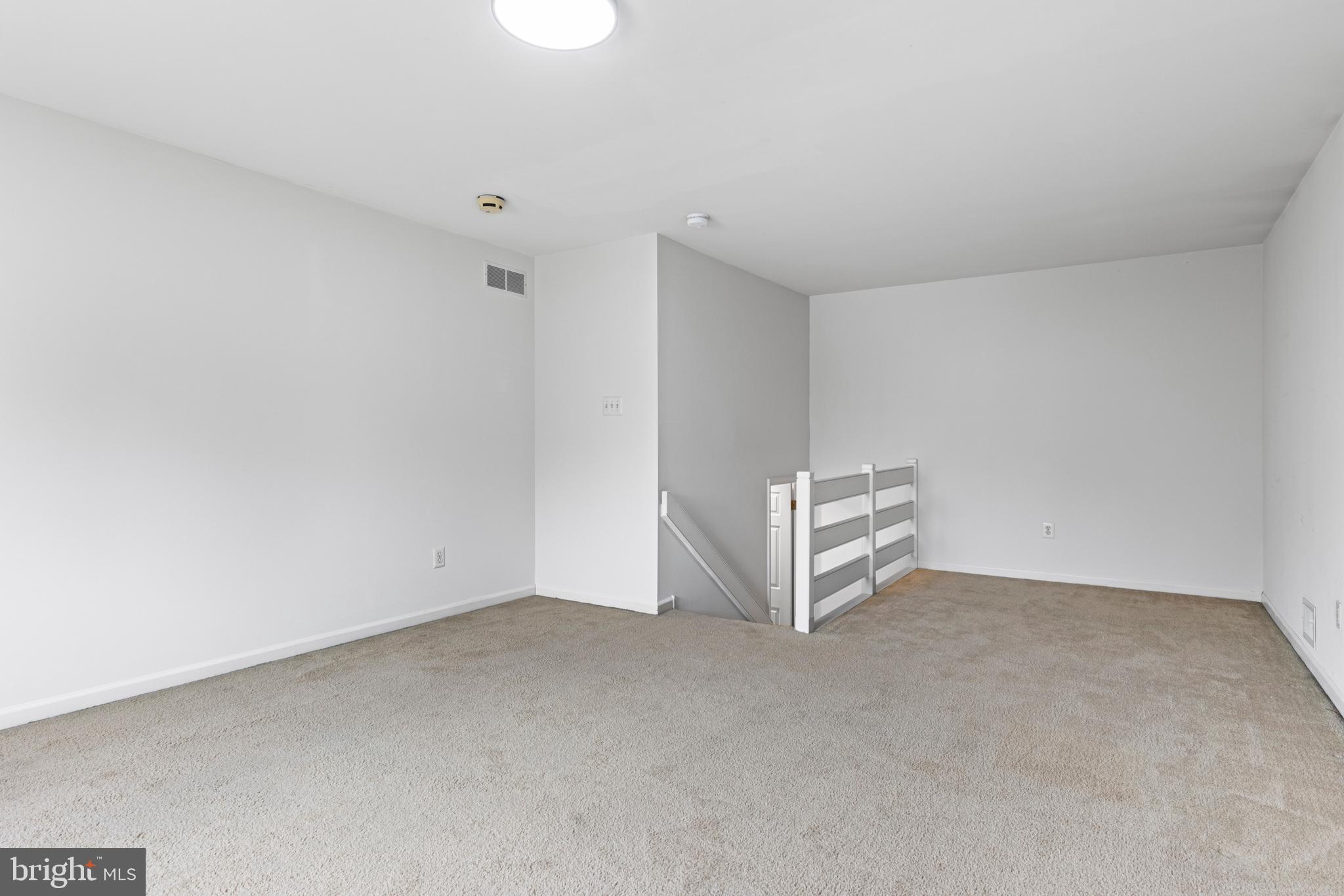 CHESTERBROOK/NEWPO - Residential