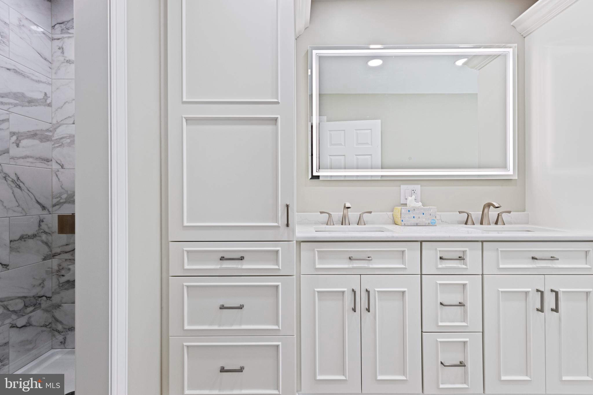 CHESTERBROOK/NEWPO - Residential