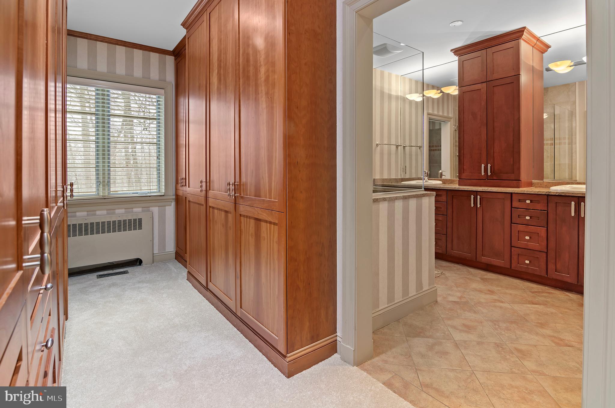 CAVESWOOD - Residential