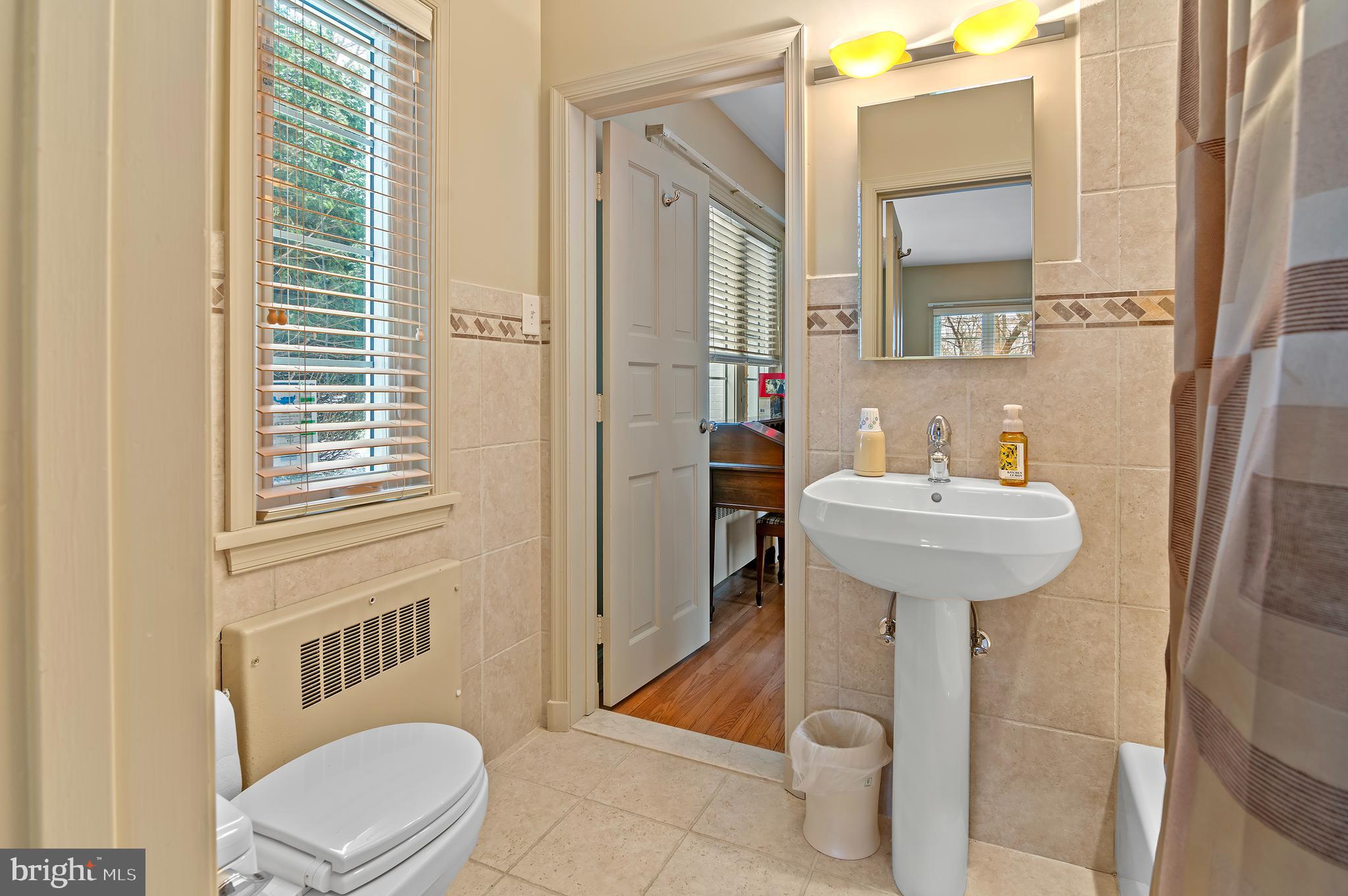 CAVESWOOD - Residential